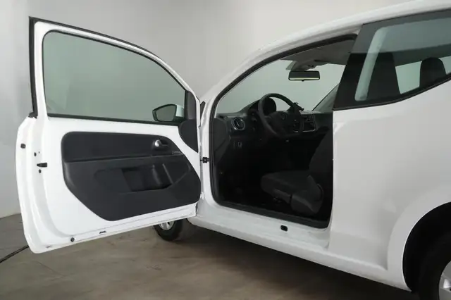 Volkswagen Up! view 11