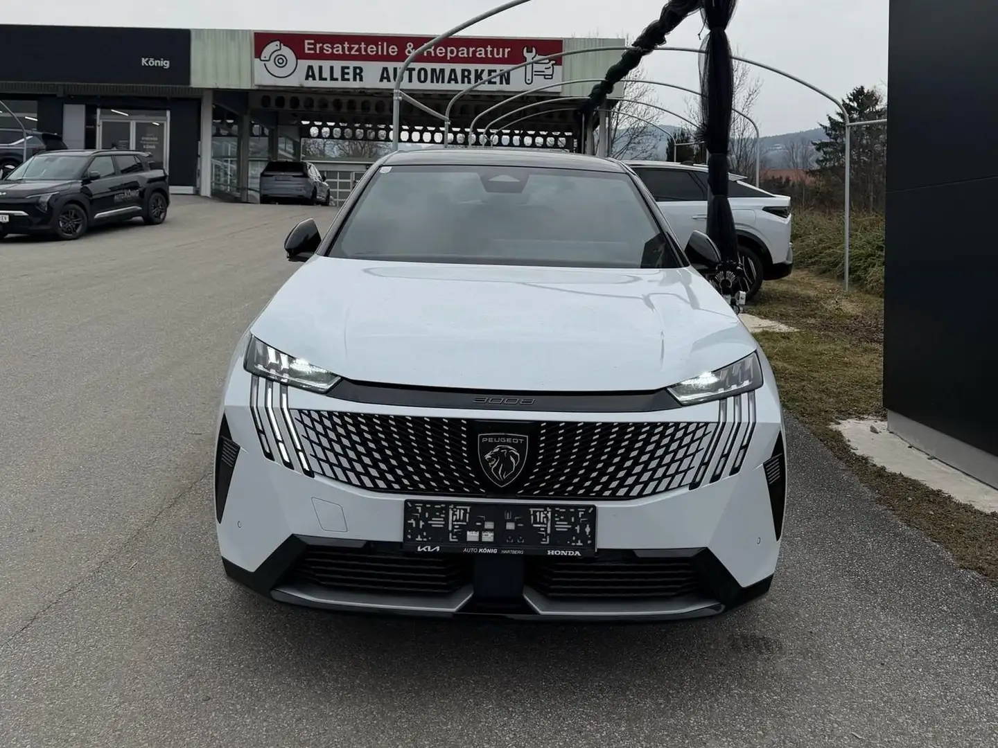 Peugeot 3008 3008 Elektro 210 73kWh GT-Line Weiß - 2