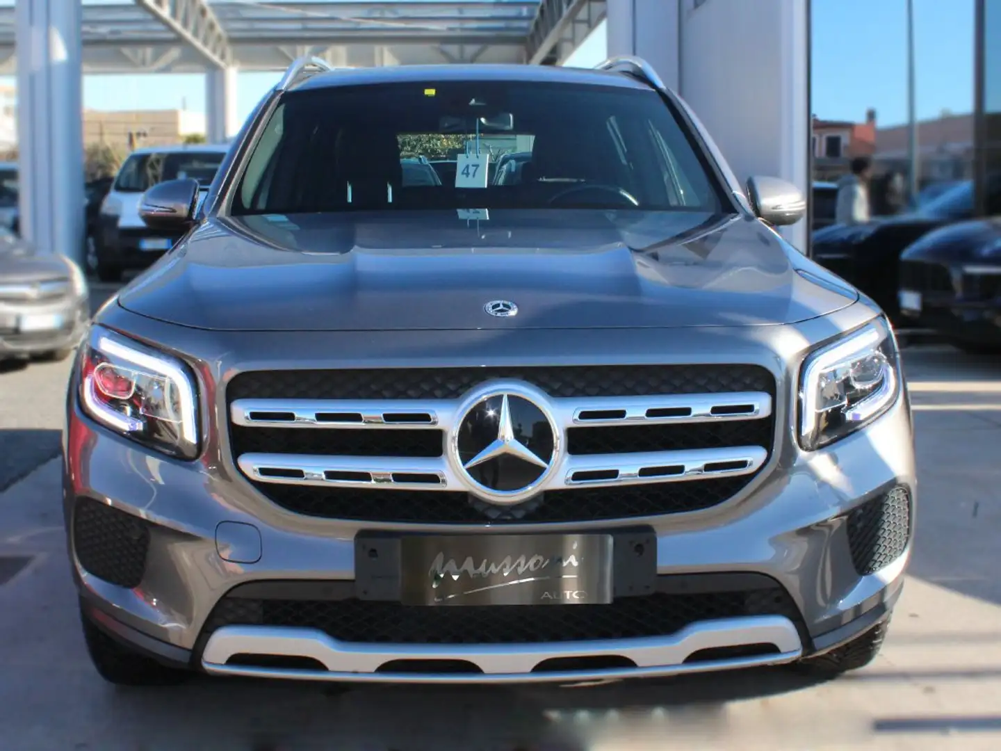 Mercedes-Benz GLB 180 d Sport auto Grigio - 2