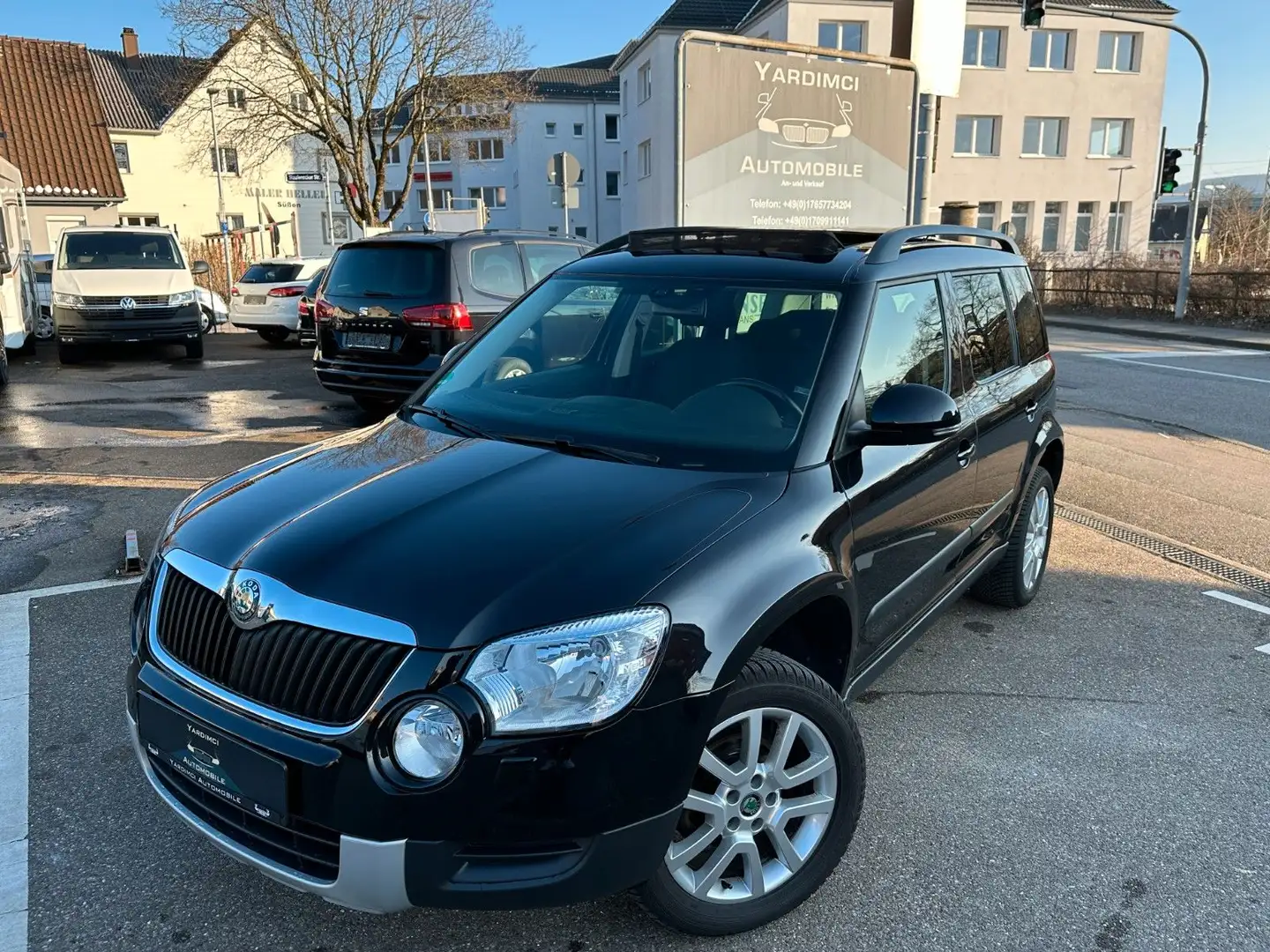 Skoda Yeti Ambition Plus Edition DSG*STANDHZG*PANO* Schwarz - 1