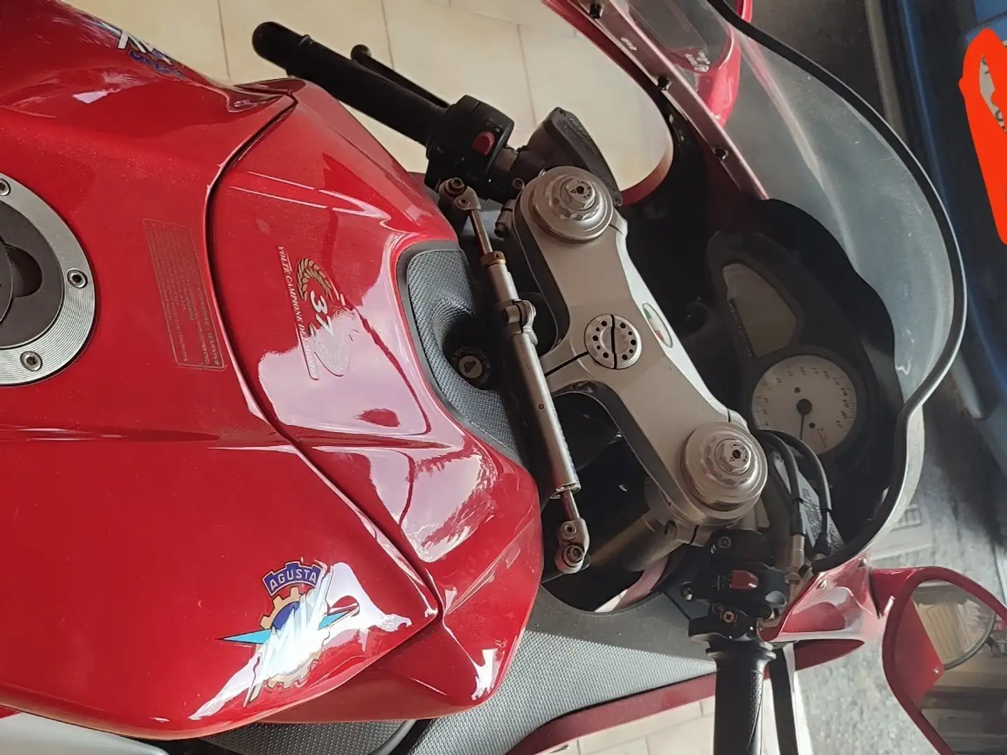 MV Agusta F4 1000 S 1+1 Червоний - 1