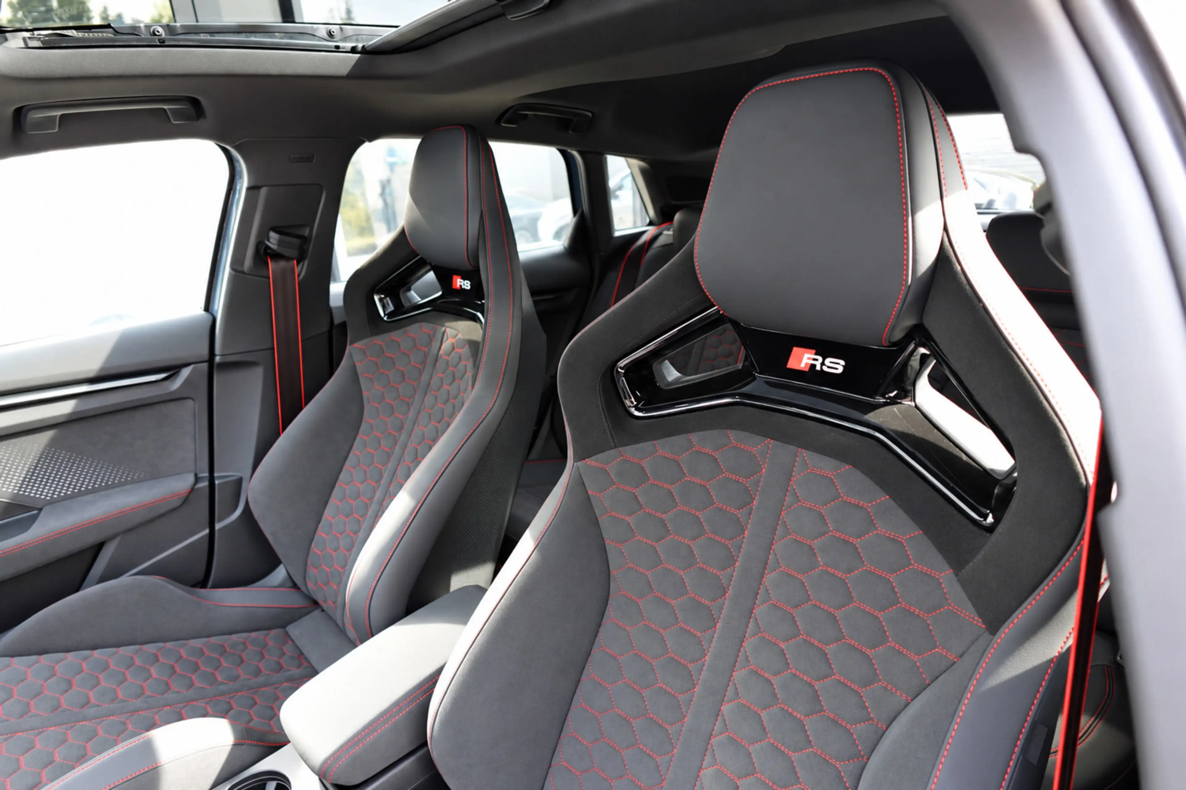 Audi RS3 Sportback Audi RS3 Sportback 2.5 TFSI quattro PANO — photo 5