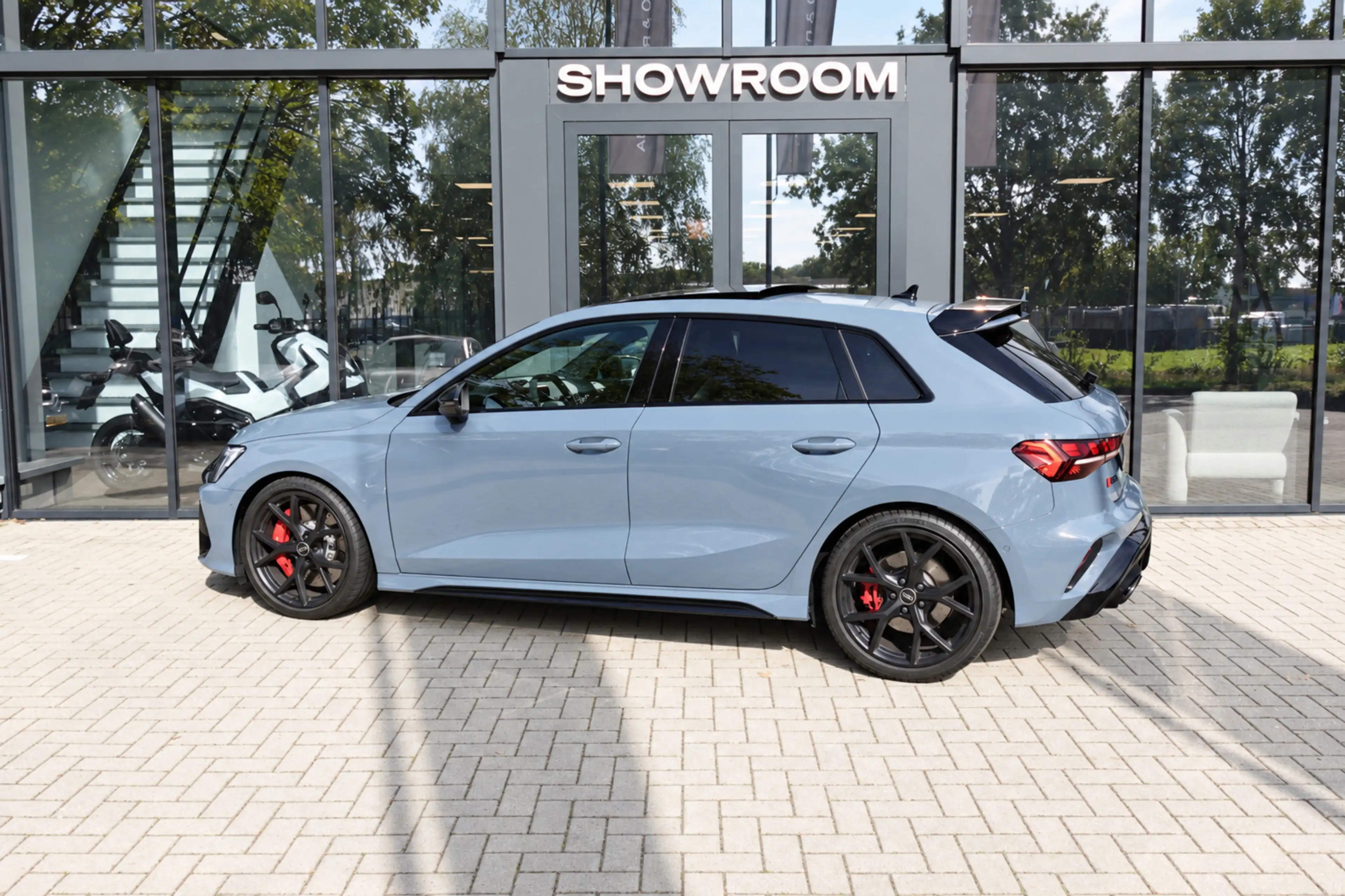 Audi RS3 Sportback Audi RS3 Sportback 2.5 TFSI quattro PANO — photo 2