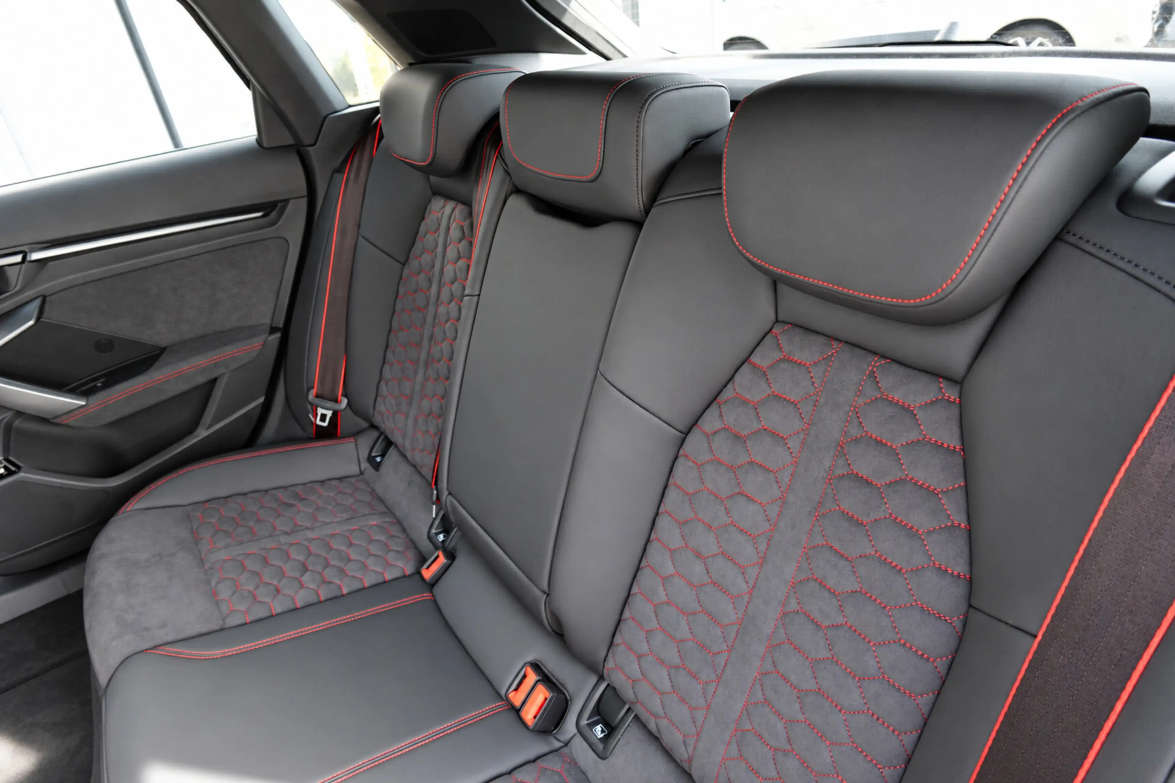 Audi RS3 Sportback Audi RS3 Sportback 2.5 TFSI quattro PANO — photo 7