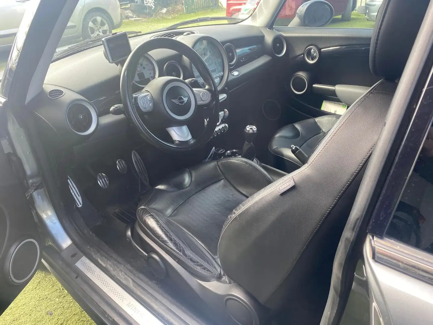MINI Cooper S Hatch 1.6i - 184 Noir - 2