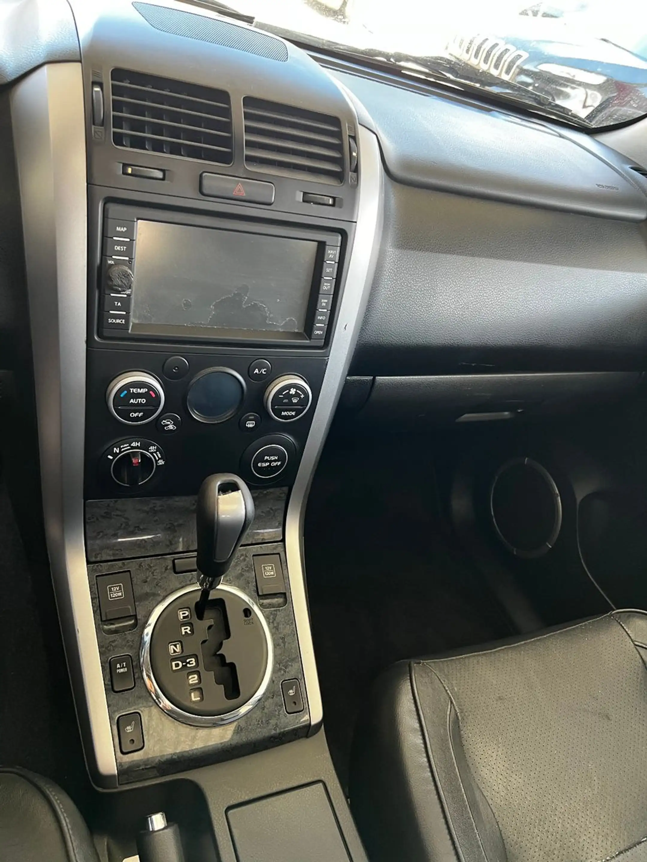 Suzuki Grand Vitara 2.4 Comfort Automatik I TÜV 2028 — photo 10