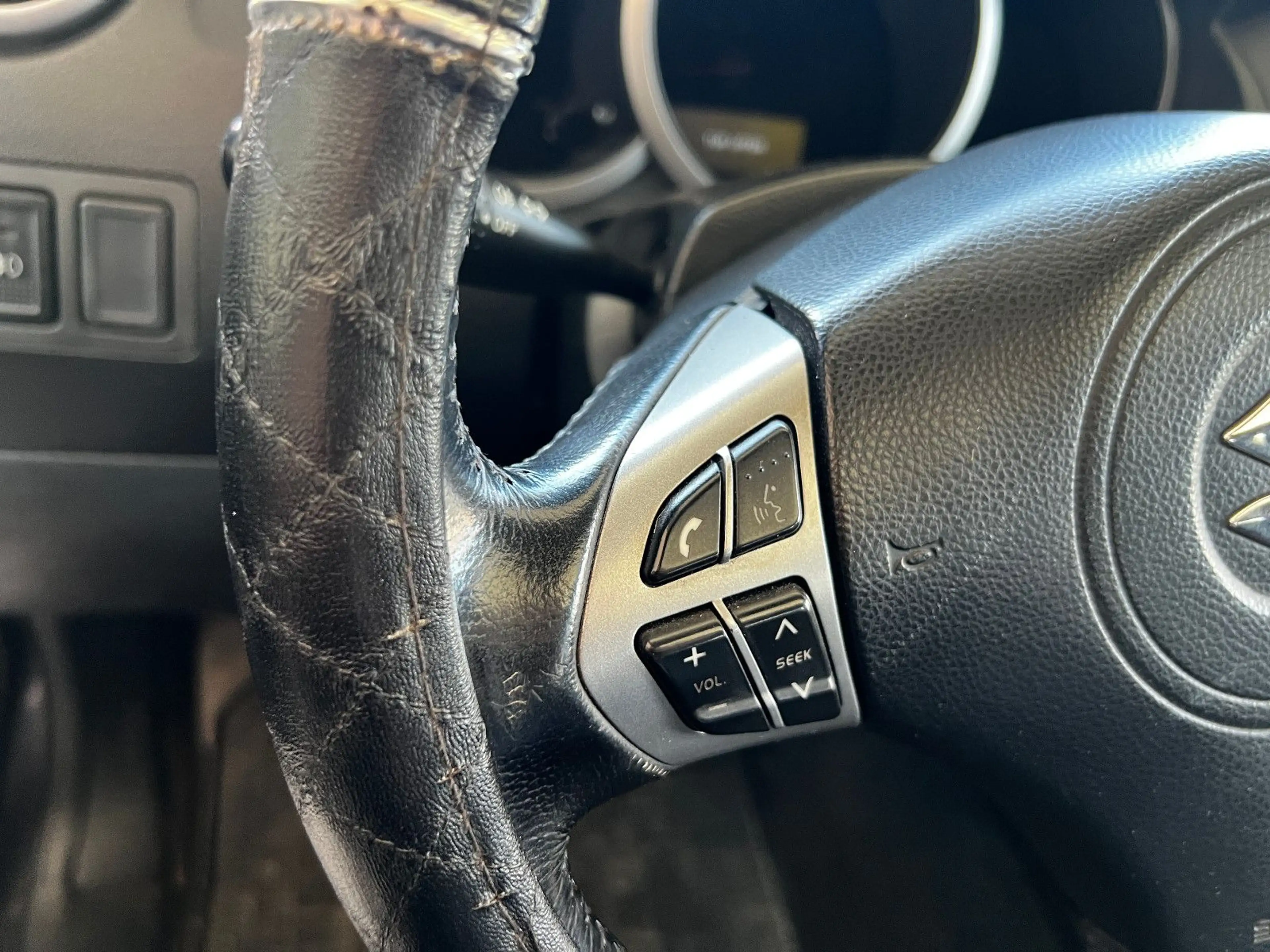Suzuki Grand Vitara 2.4 Comfort Automatik I TÜV 2028 — photo 8