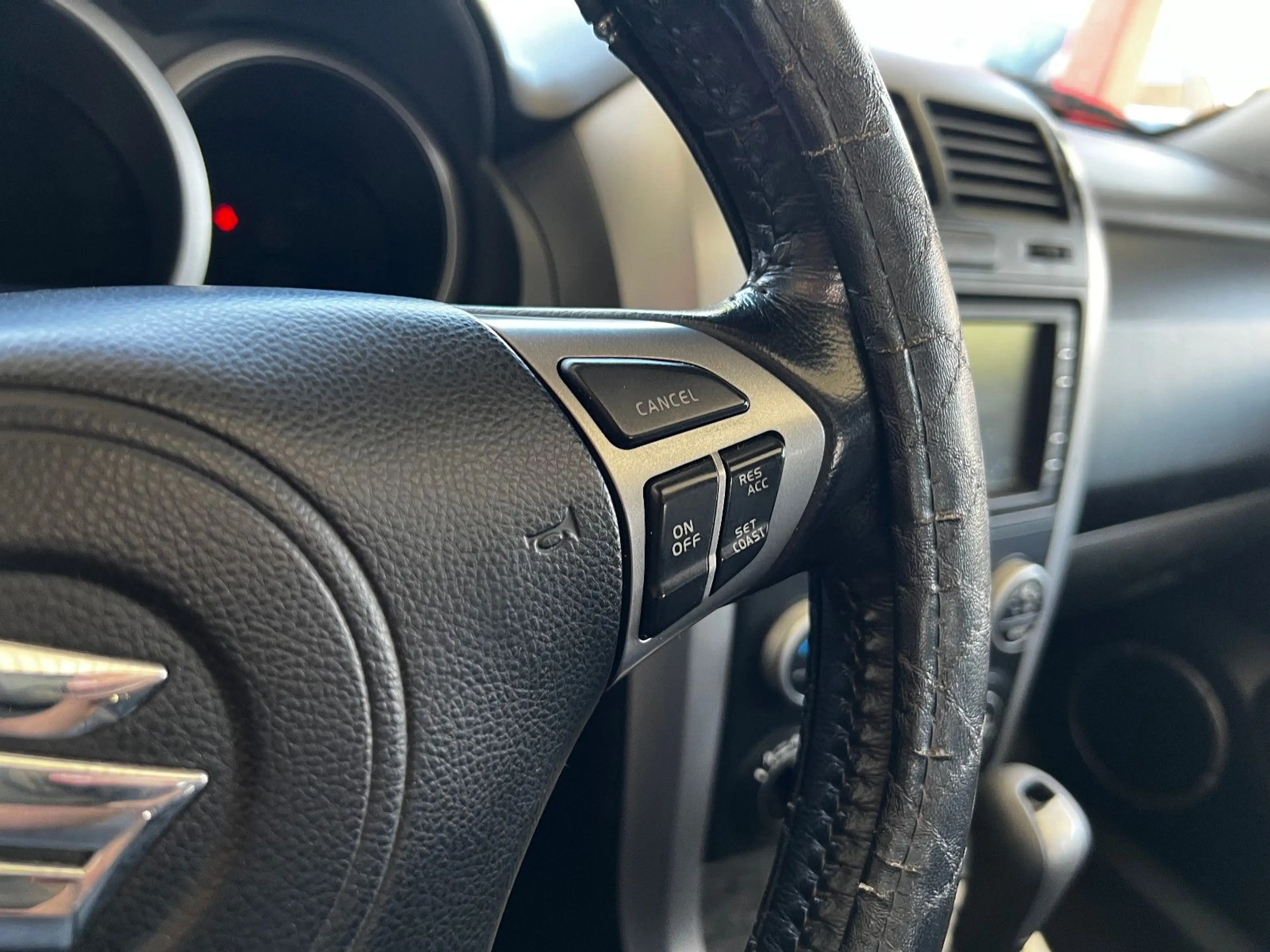 Suzuki Grand Vitara 2.4 Comfort Automatik I TÜV 2028 — photo 9