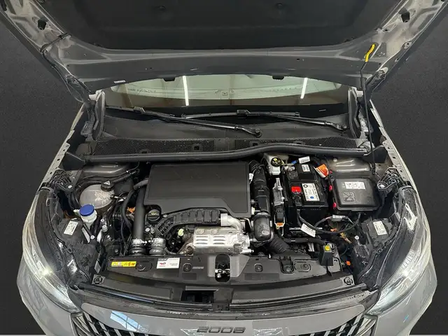 Peugeot 2008 view 5