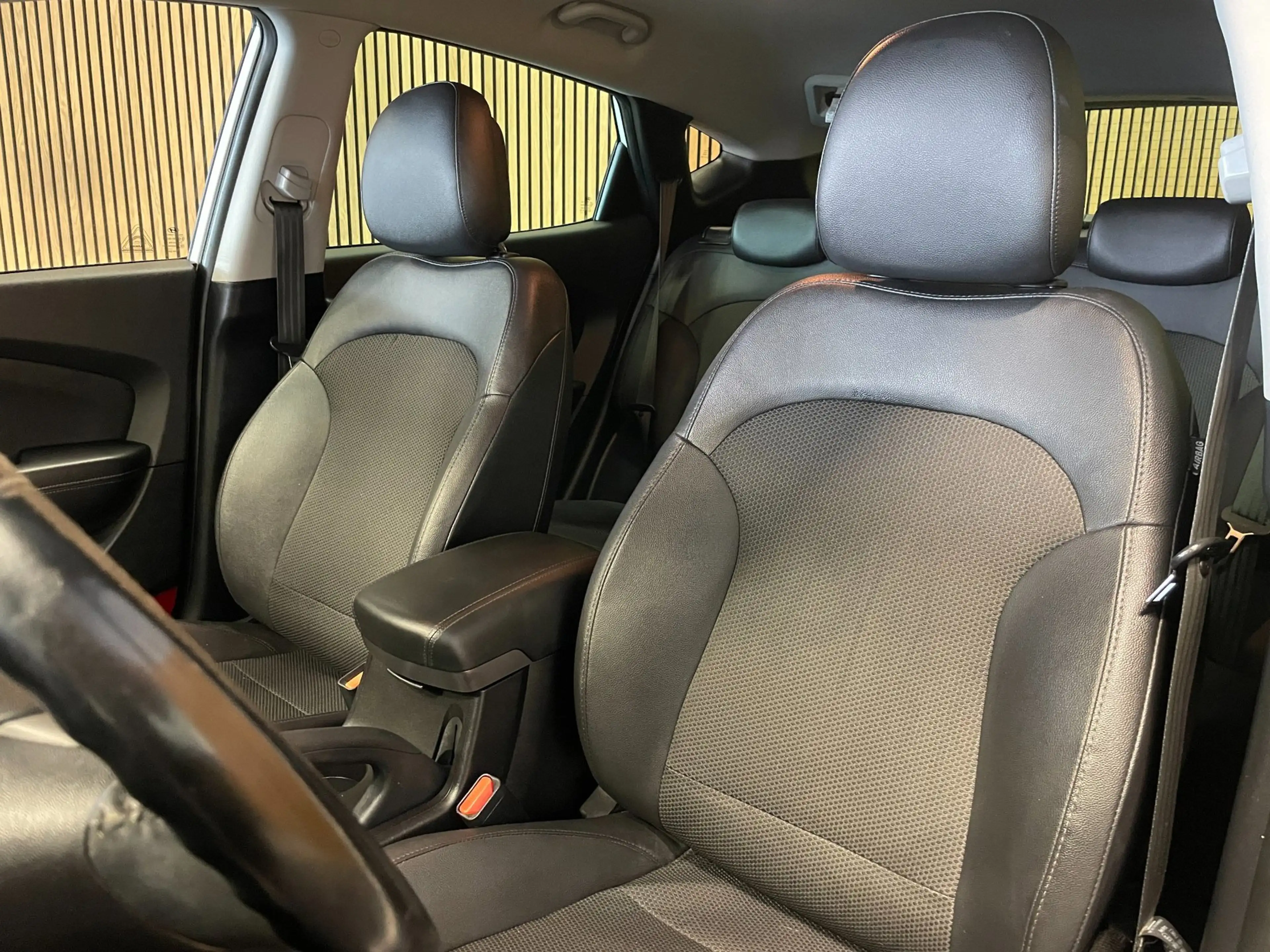 Hyundai iX35 1.6i GDI|135 PK|1/2 LEDER|NAVIGATIE|CAMERA|CLIMATE — photo 30