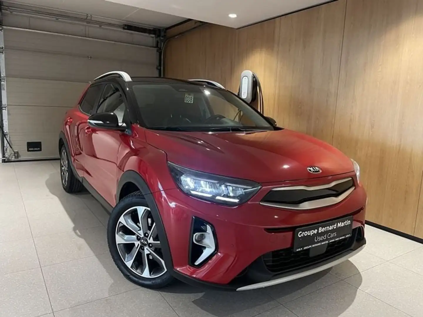 Kia Stonic T Black Edition MHEV 7DCT Rosso - 2