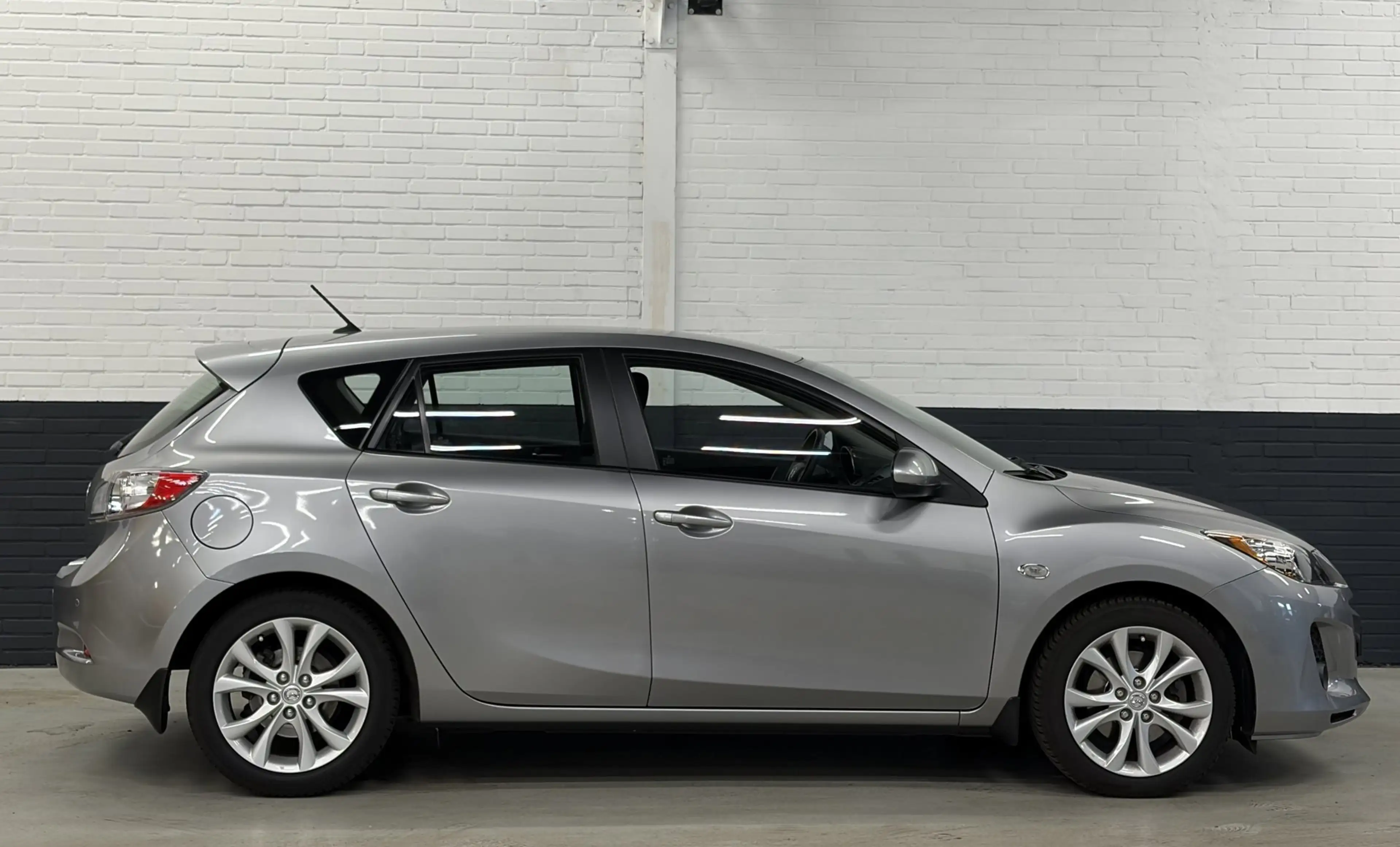 Mazda 3 2.0 GT-L Automaat / Clima / Stoelverwarming / Pdc — photo 6