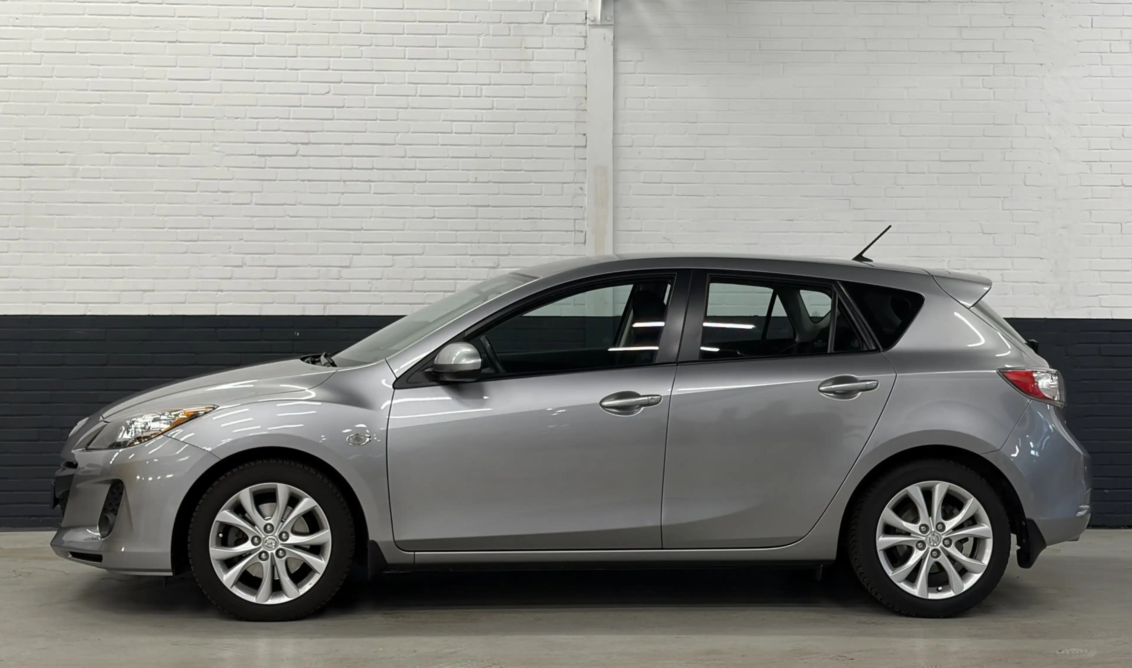 Mazda 3 2.0 GT-L Automaat / Clima / Stoelverwarming / Pdc — photo 7