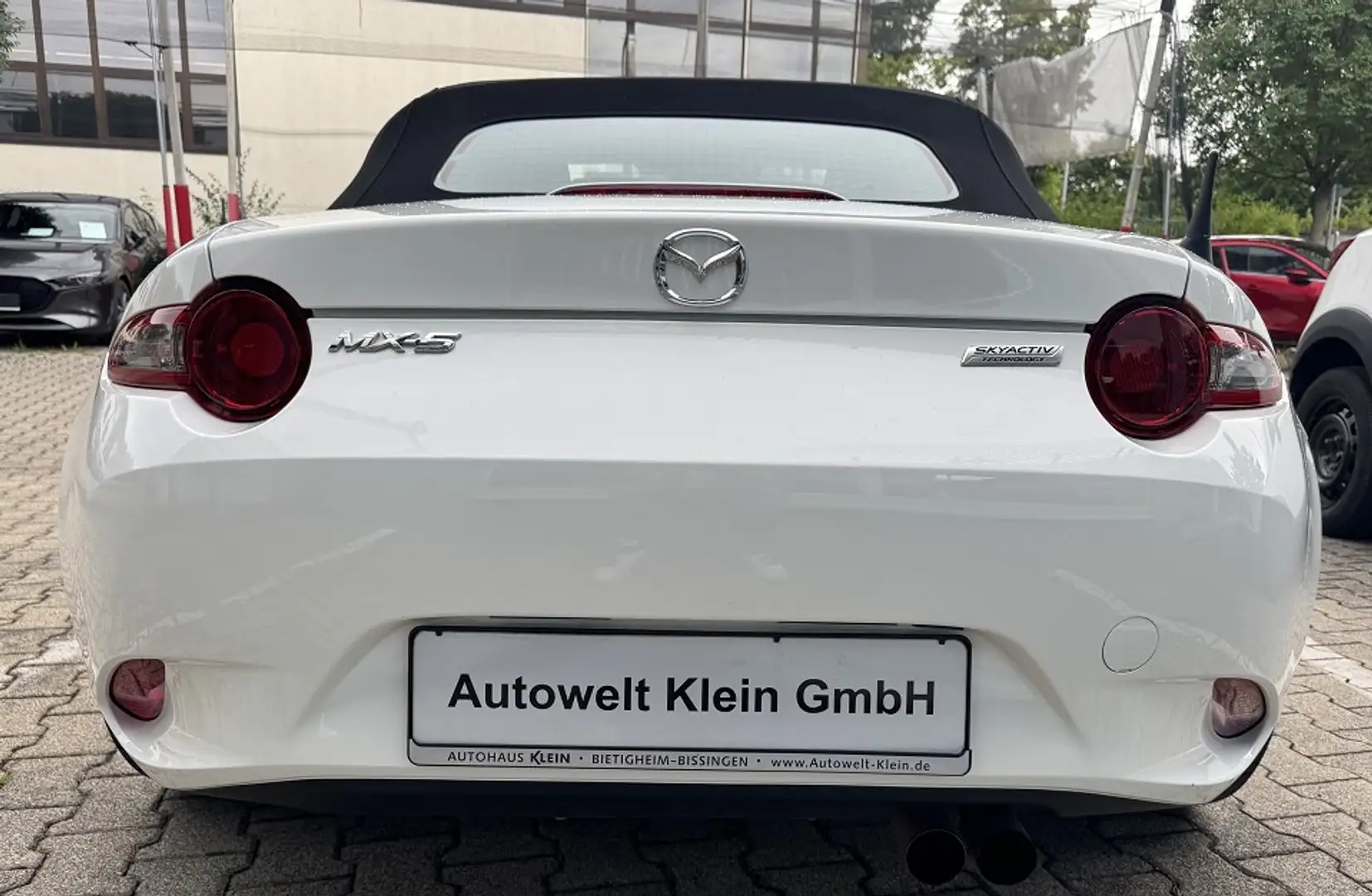 Mazda MX-5 SKYACTIV-G 131 EXCLUSIVE-LINE Alb - 2