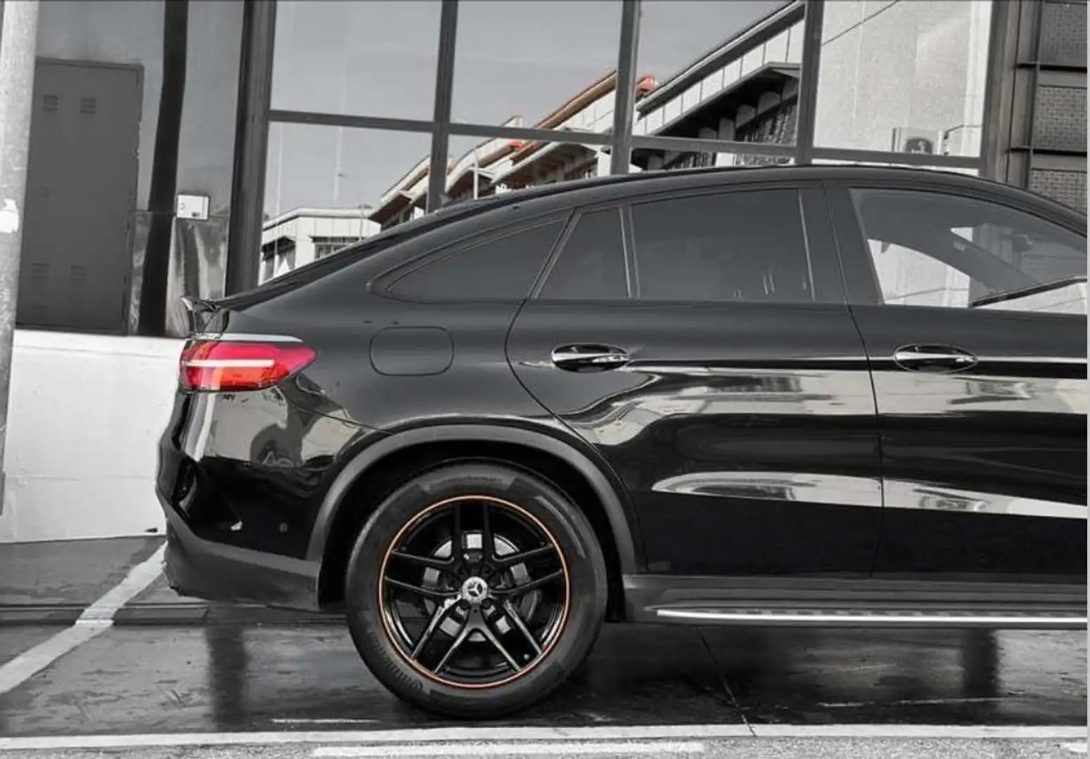 Mercedes-Benz GLE 350 GLE 350 d Coupe 4Matic 9G-TRONIC OrangeArt Edition Negro - 2