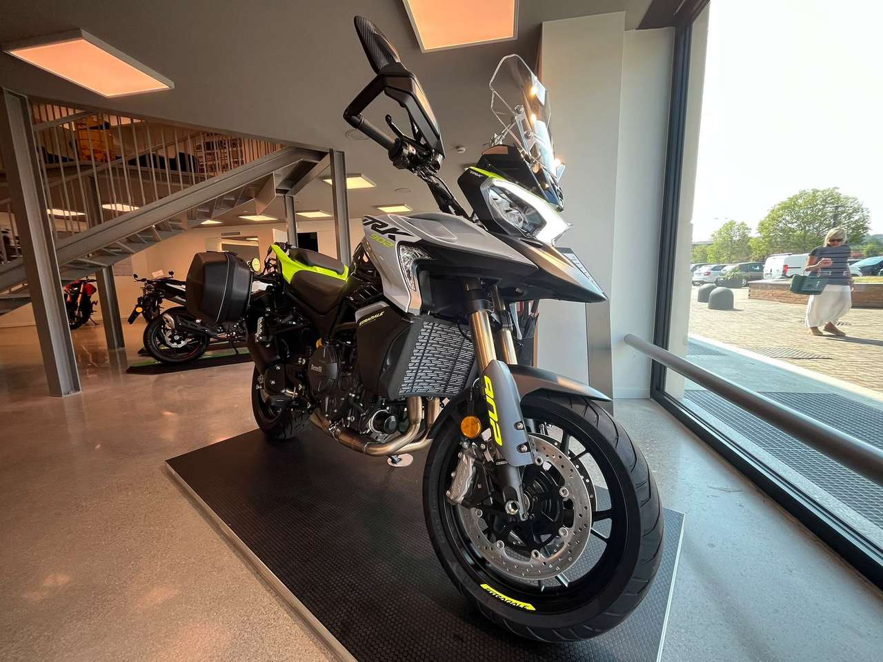Benelli TRK 702 TRK 902 STRADALE