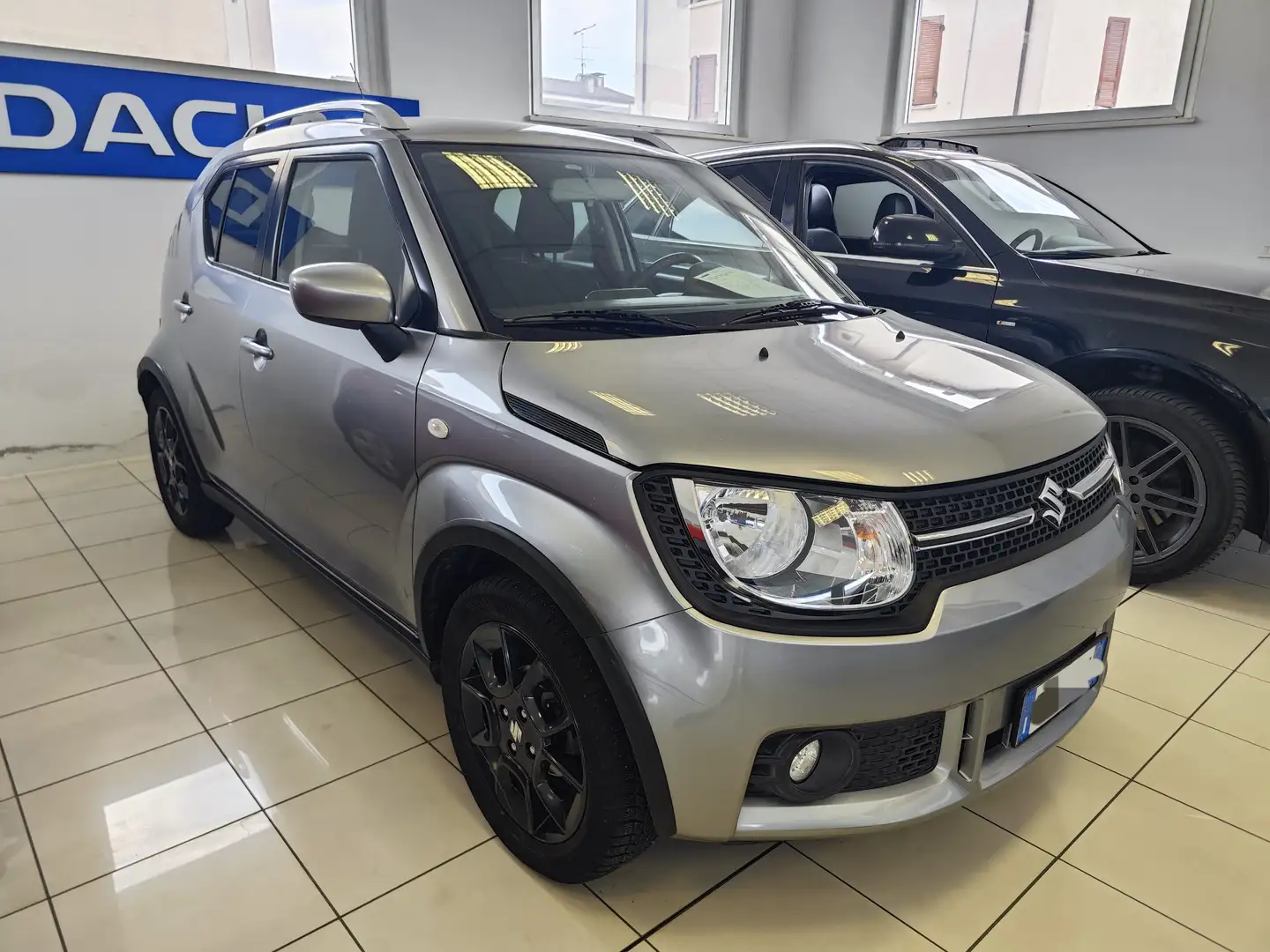 Suzuki Ignis Ignis 1.2 dualjet iCool 4wd allgrip my19 GPL Gris - 1