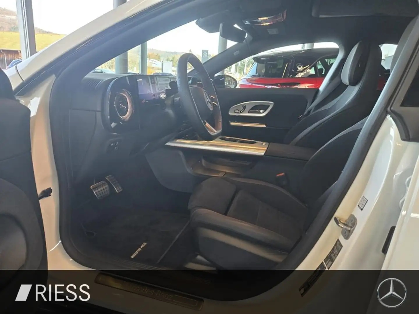 Mercedes-Benz CLA 350 4MATIC mit EQ Technologie AHK AUT Kam. Weiß - 2