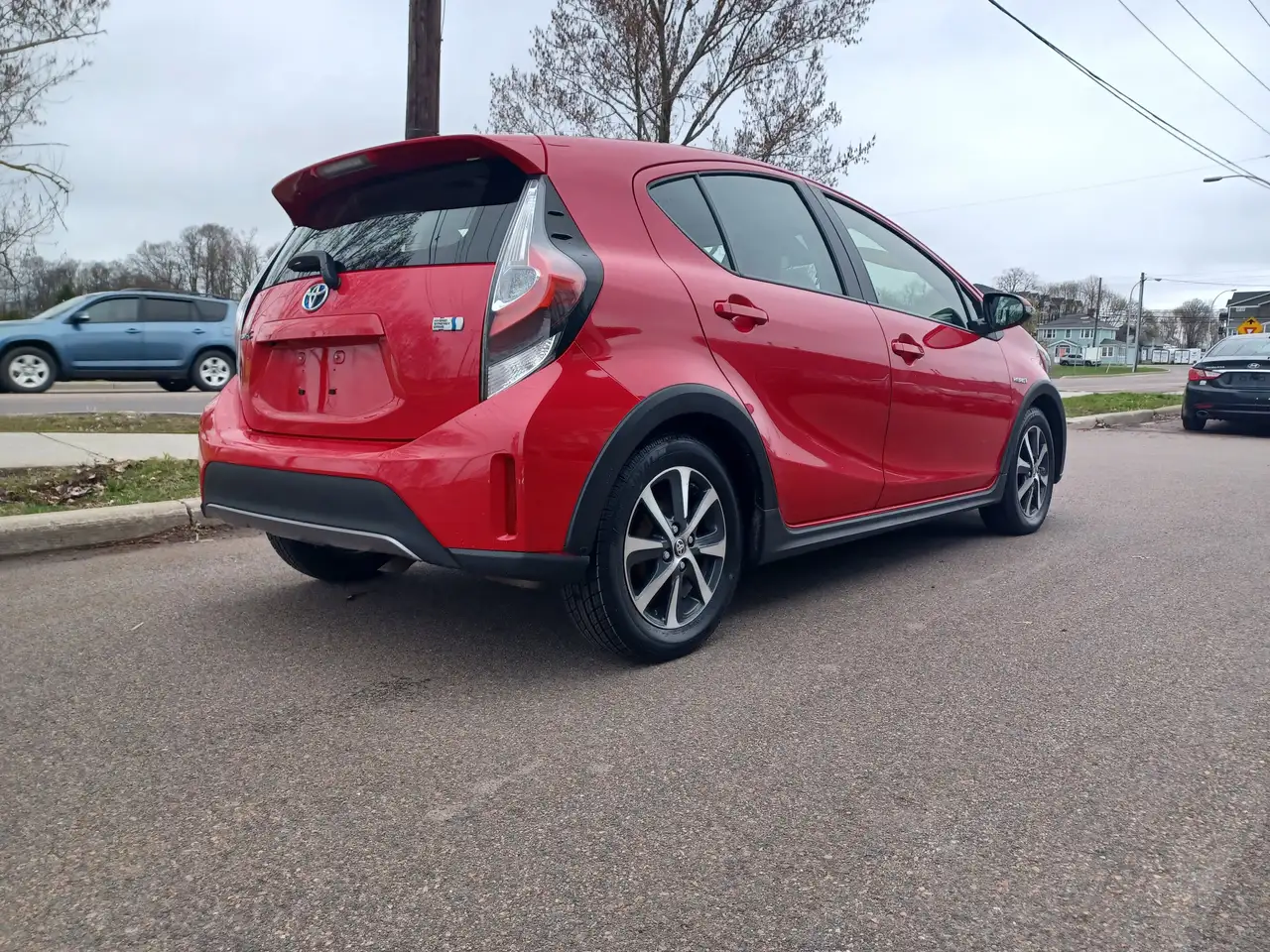 Toyota Prius c снимка Toyota Prius c