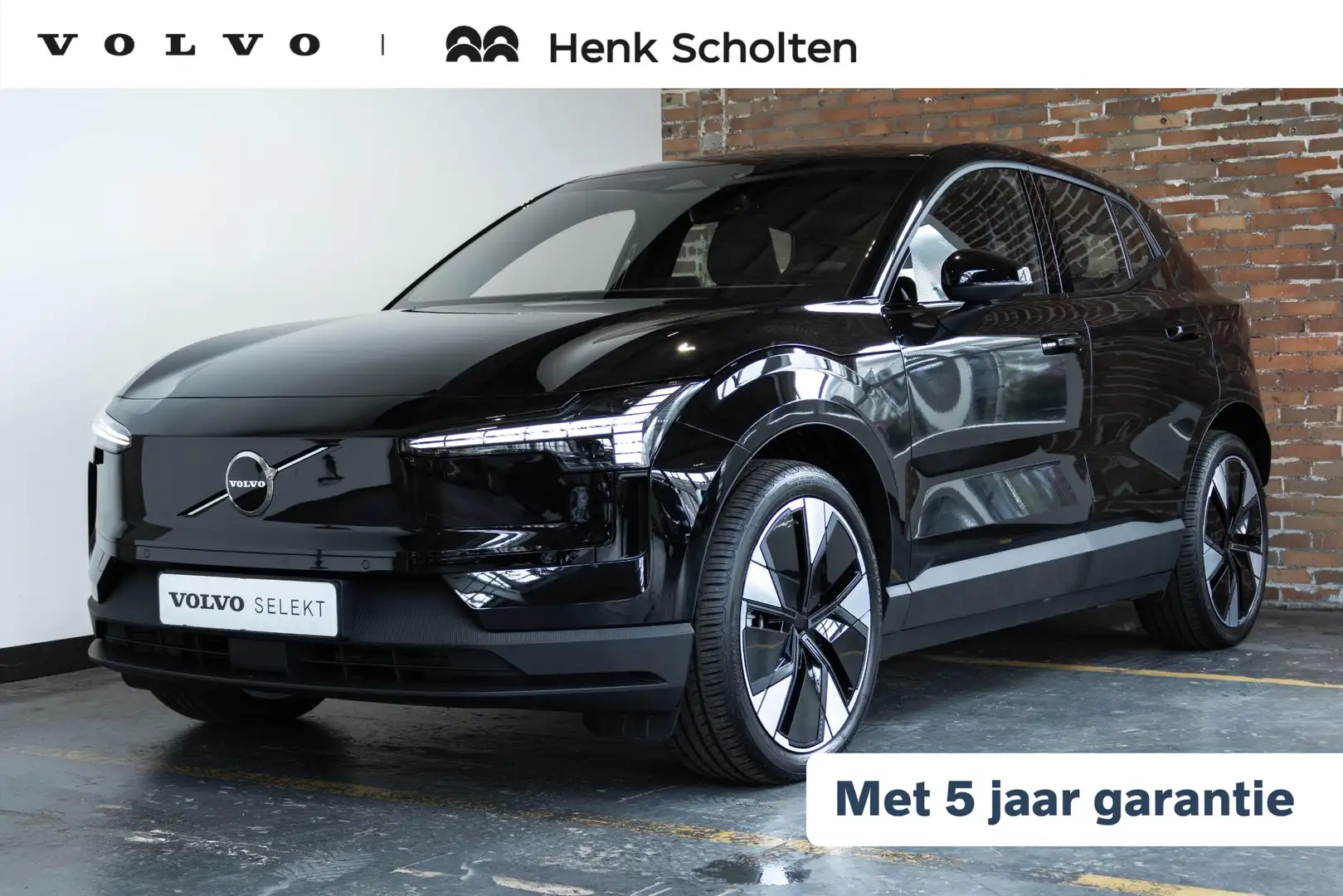Volvo EX30 Single Motor Extended Range Plus | Premium Audio b Zwart - 1