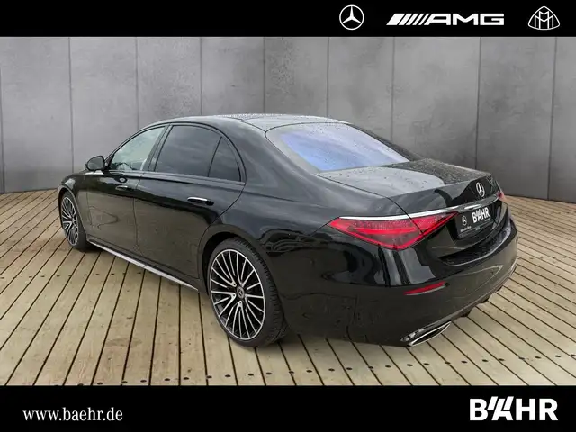 Mercedes-Benz S Class view 3