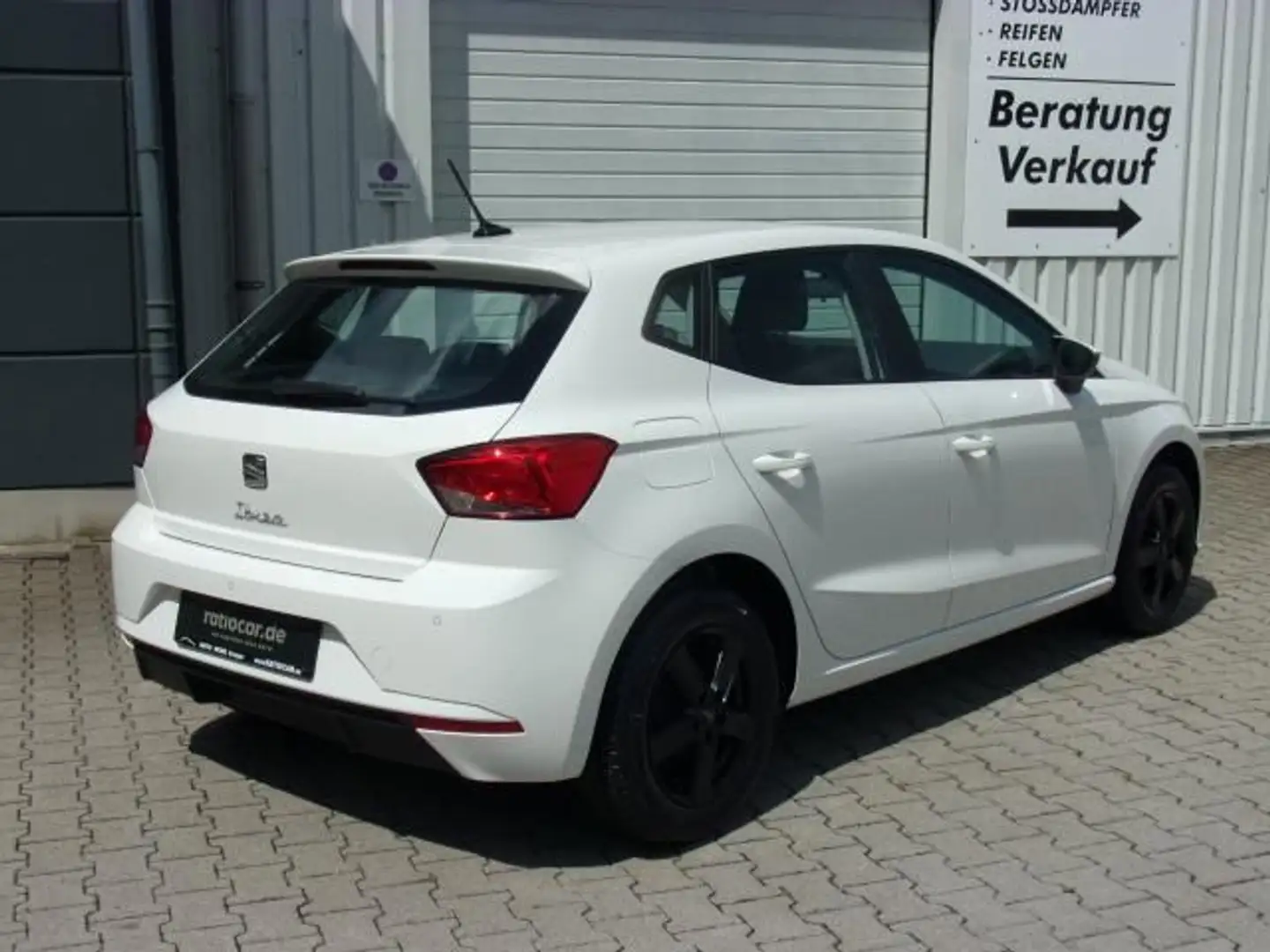 SEAT Ibiza IBIZA REFERENCE 1.0 MPI DAB+ FRONT-ASSIST EPH Wit - 2