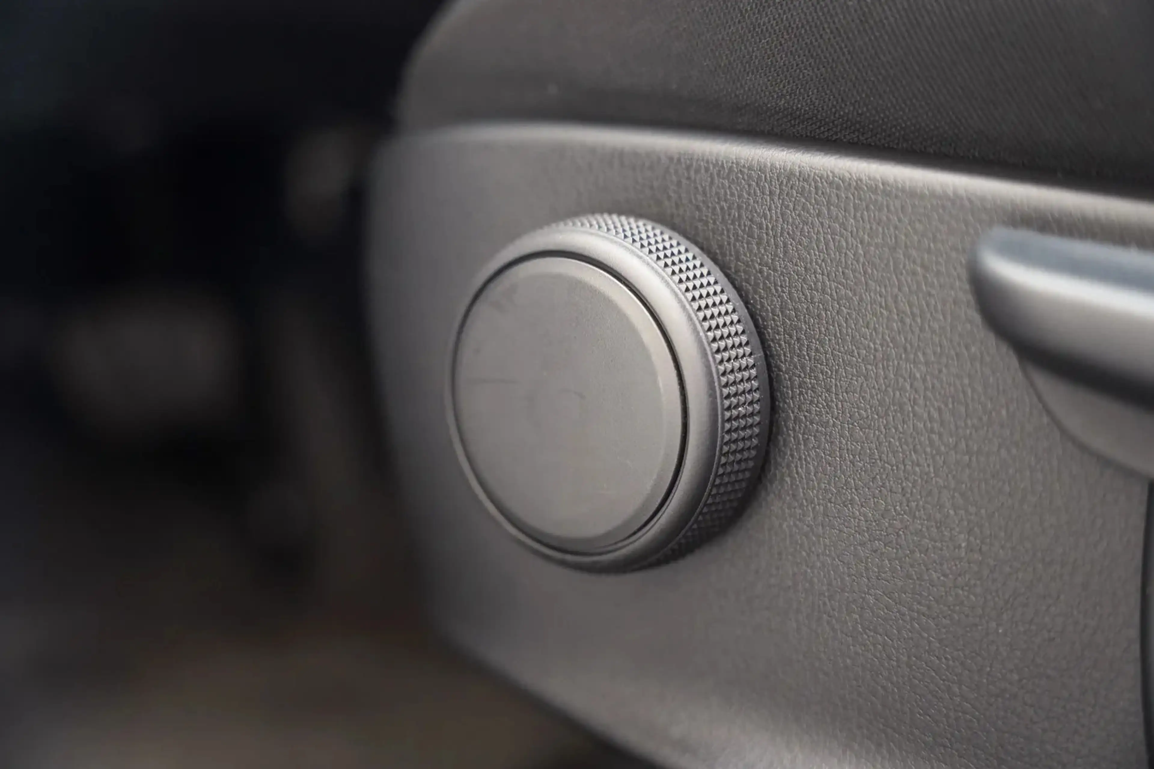 Mazda MX-30 e-SkyActiv 145 36 kWh [ LED Navi Head-up ] — photo 10