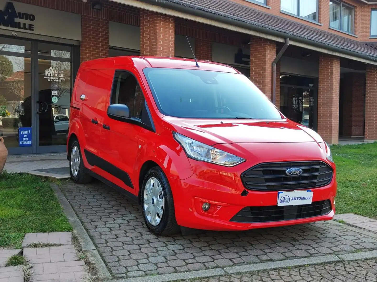 Ford Transit Connect 200 1.5 TDCi 120CV PC aut. Furg. Trend STOREVAN Rood - 1