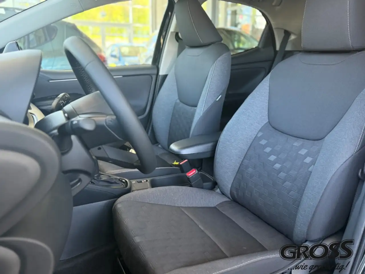 Toyota Yaris Hybrid Teamplayer / LED / Keyless / Kamera 15