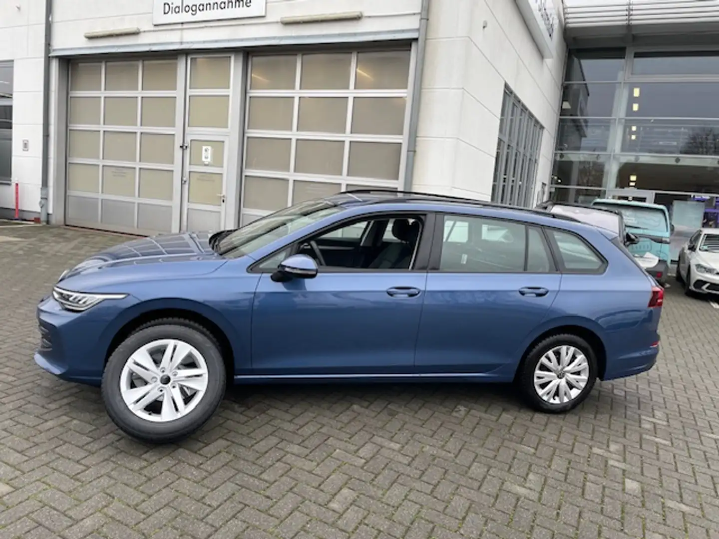 Volkswagen Golf VIII Variant 1.5TSi Life ACC LED Sitzheiz. AppC... Blau - 2