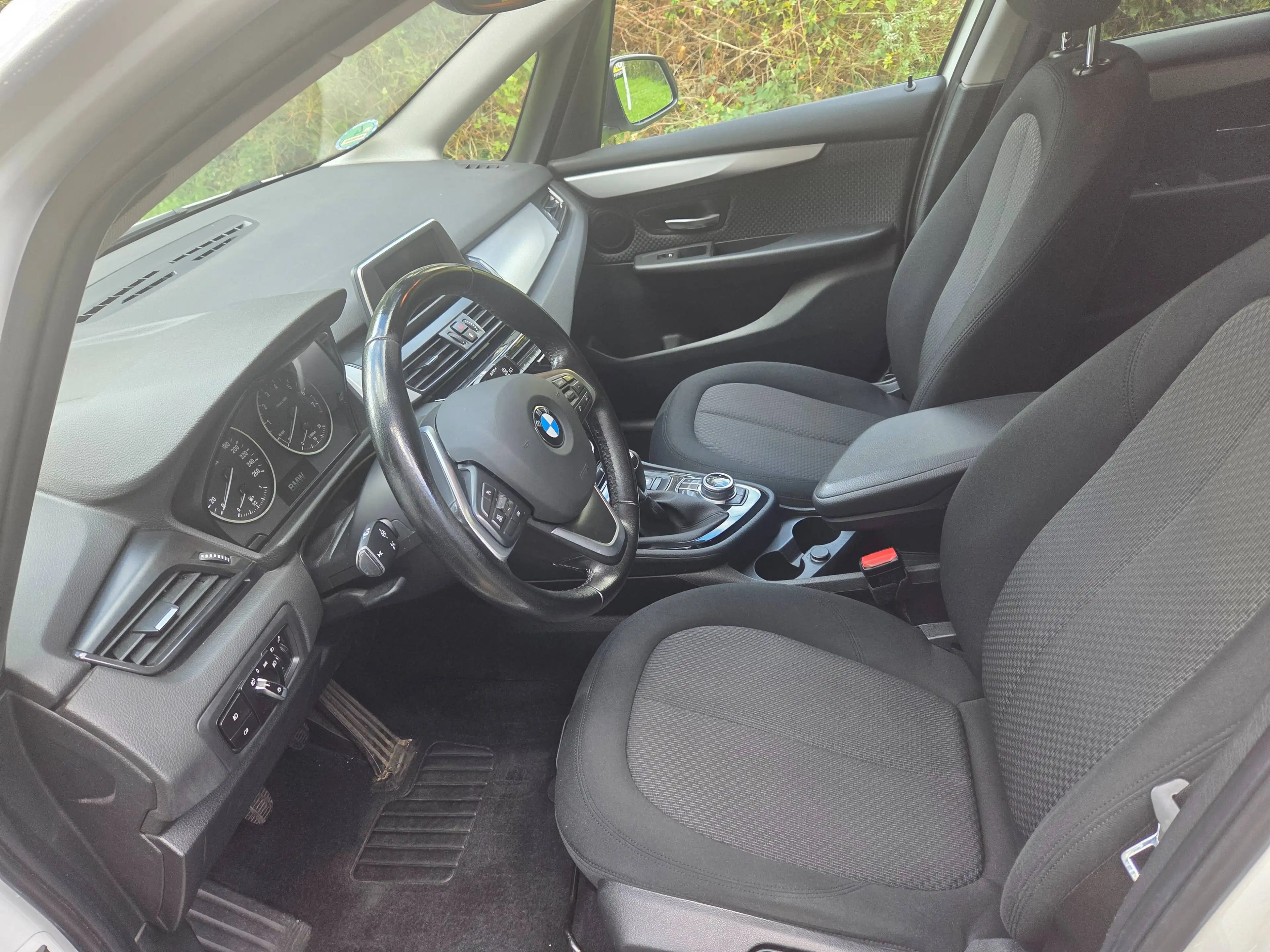 BMW 216 Gran Tourer  Tüv 11.2027 Navi Klima Tempomat COC — photo 5