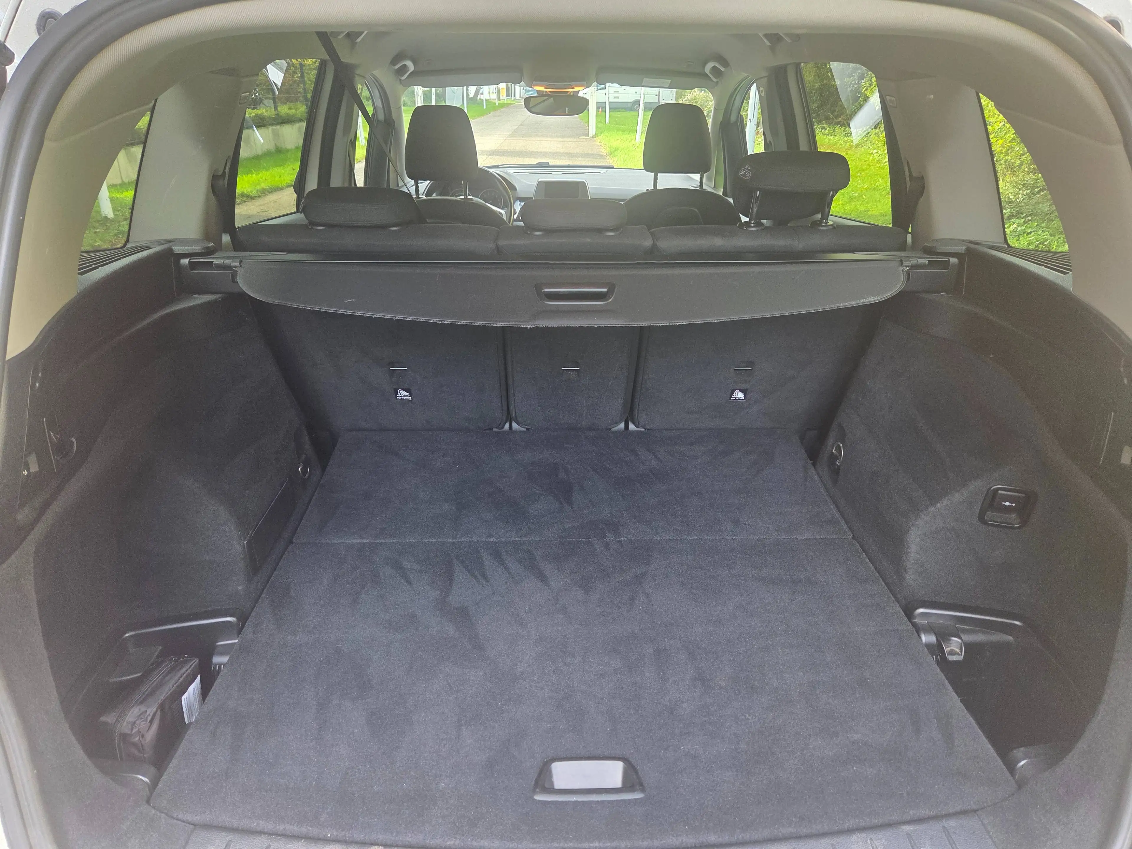 BMW 216 Gran Tourer  Tüv 11.2027 Navi Klima Tempomat COC — photo 13