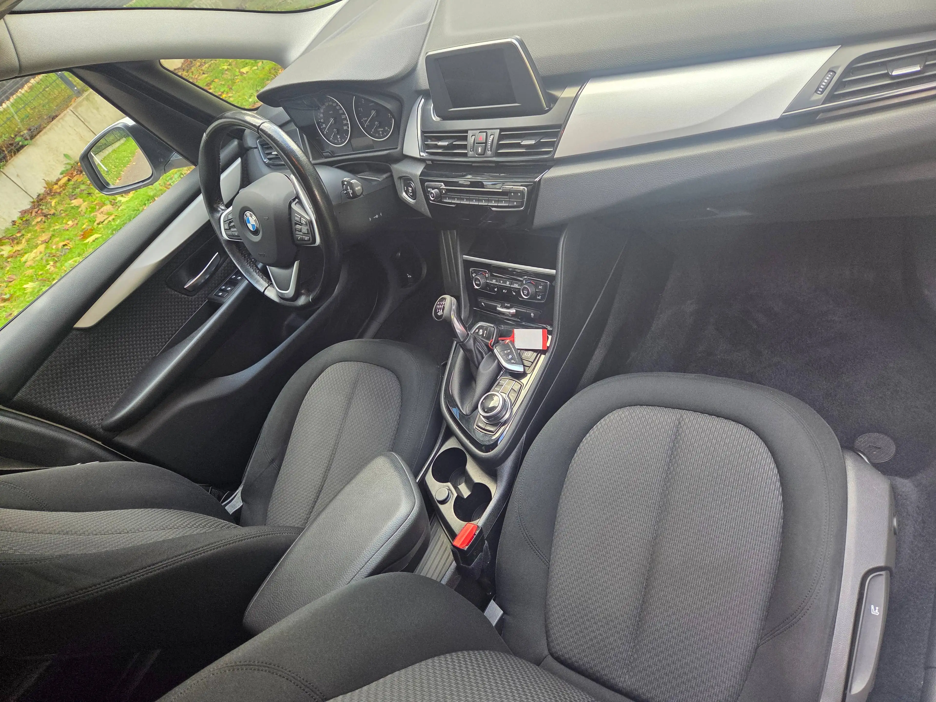 BMW 216 Gran Tourer  Tüv 11.2027 Navi Klima Tempomat COC — photo 7