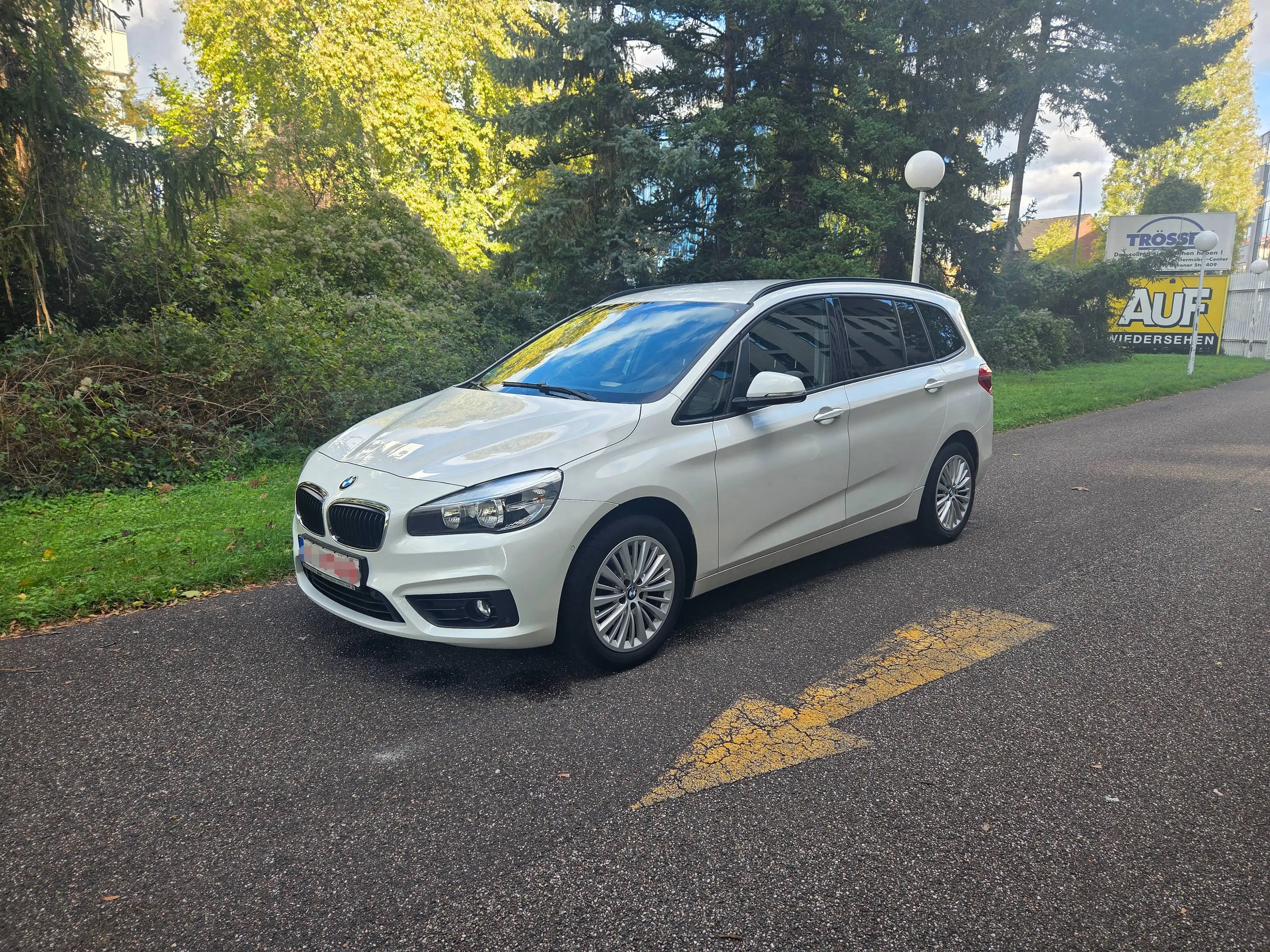 BMW 216 Gran Tourer  Tüv 11.2027 Navi Klima Tempomat COC — photo 2
