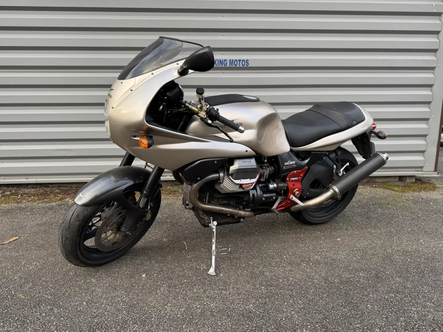 Moto Guzzi V 11 - 1