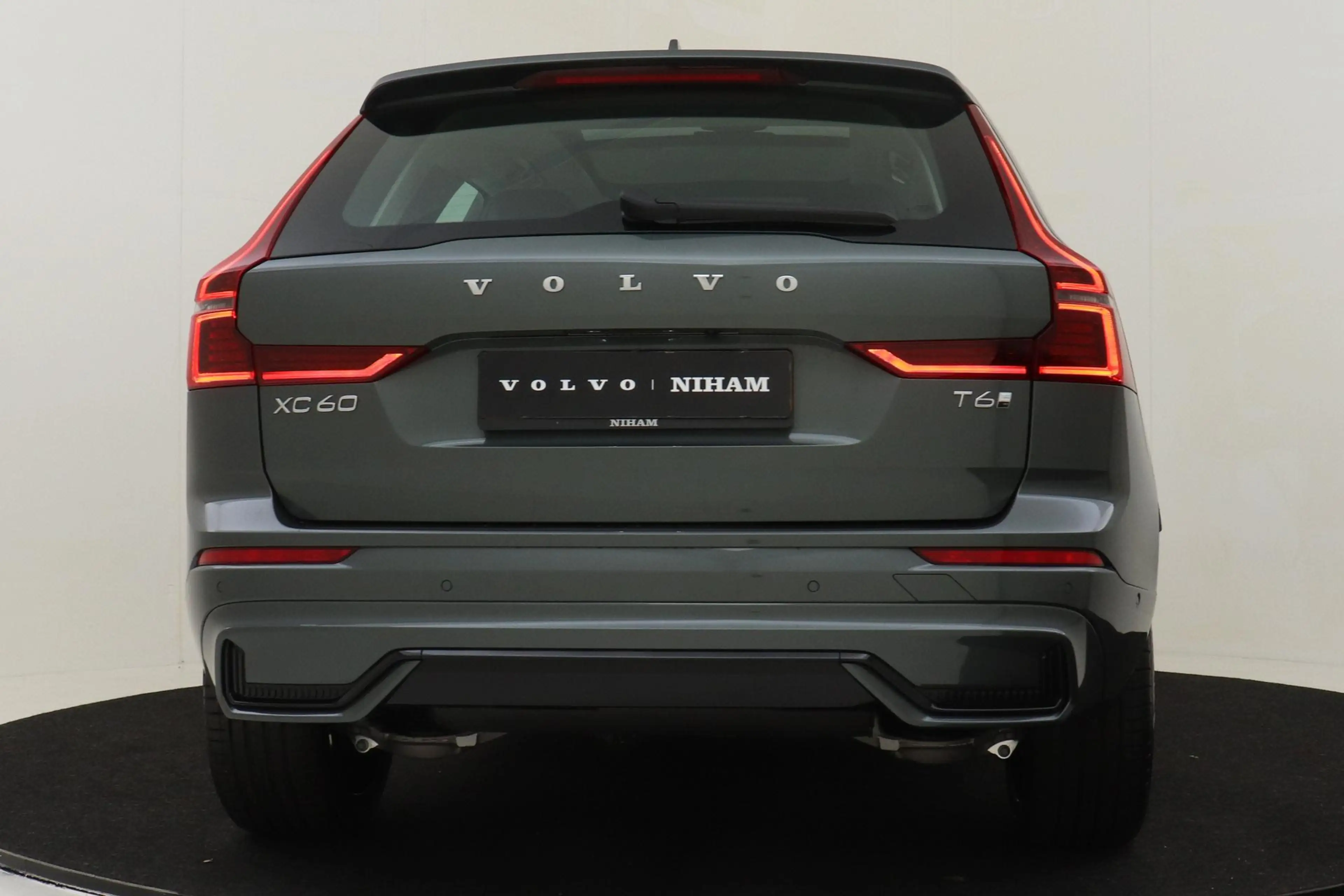 Volvo XC60 II T6 PLUG-IN HYBRID AWD ULTRA DARK -PANO.DAK|BOWE — photo 15