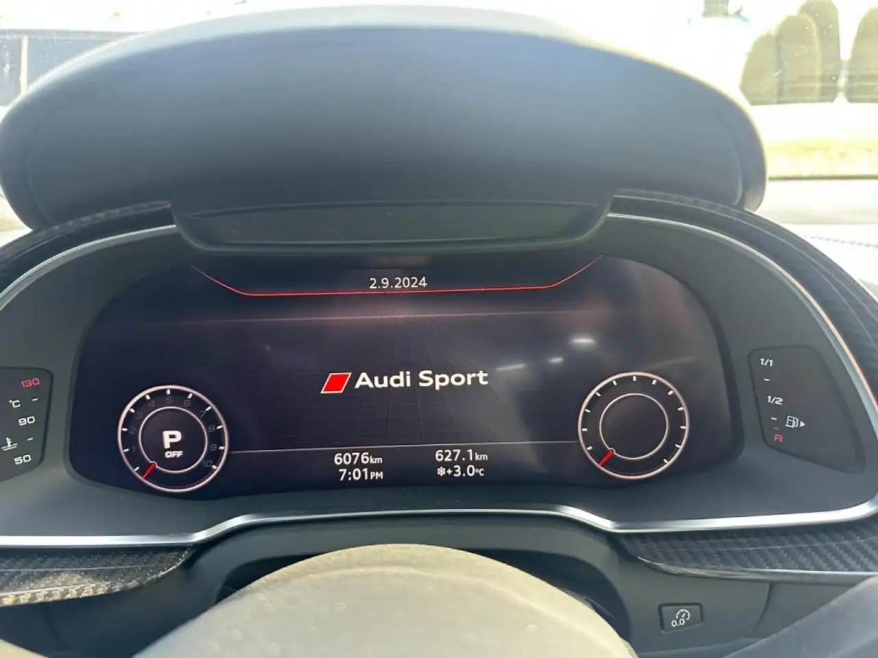 Audi R8 снимка Audi R8