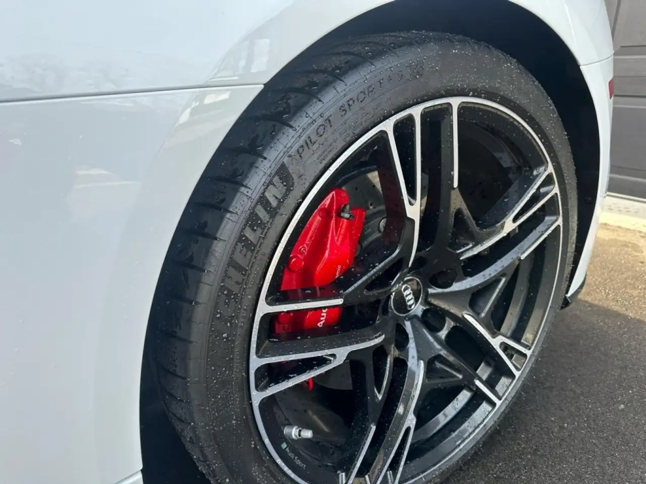 Audi R8 снимка Audi R8