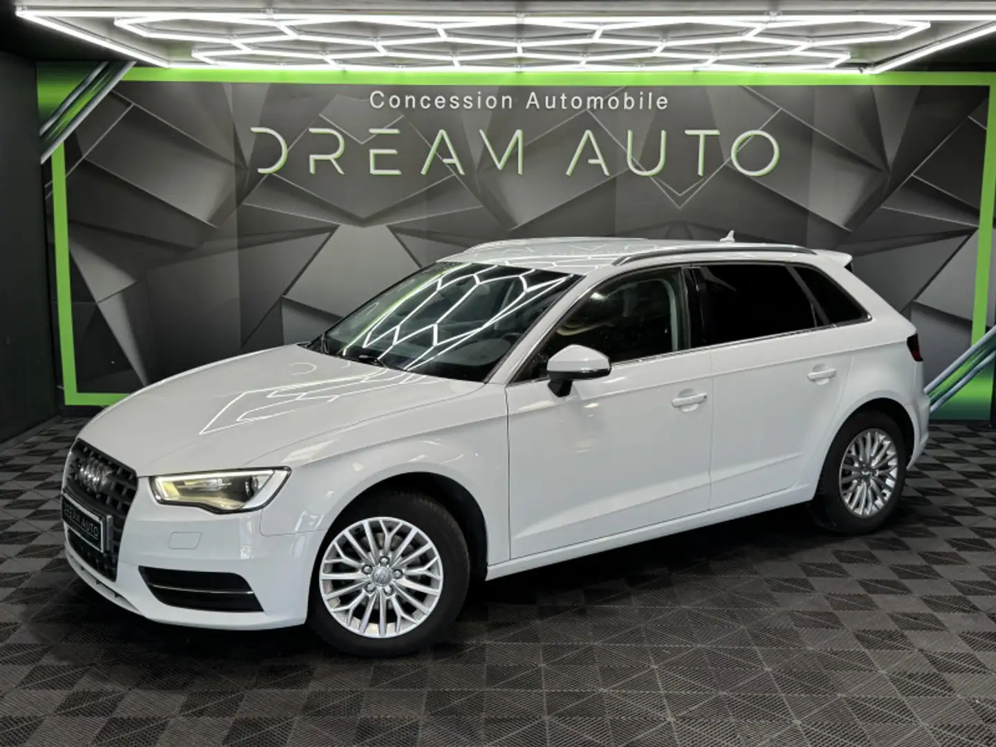 Audi A3 2.0 TDI 150CH FAP AMBIENTE QUATTRO Blanc - 1