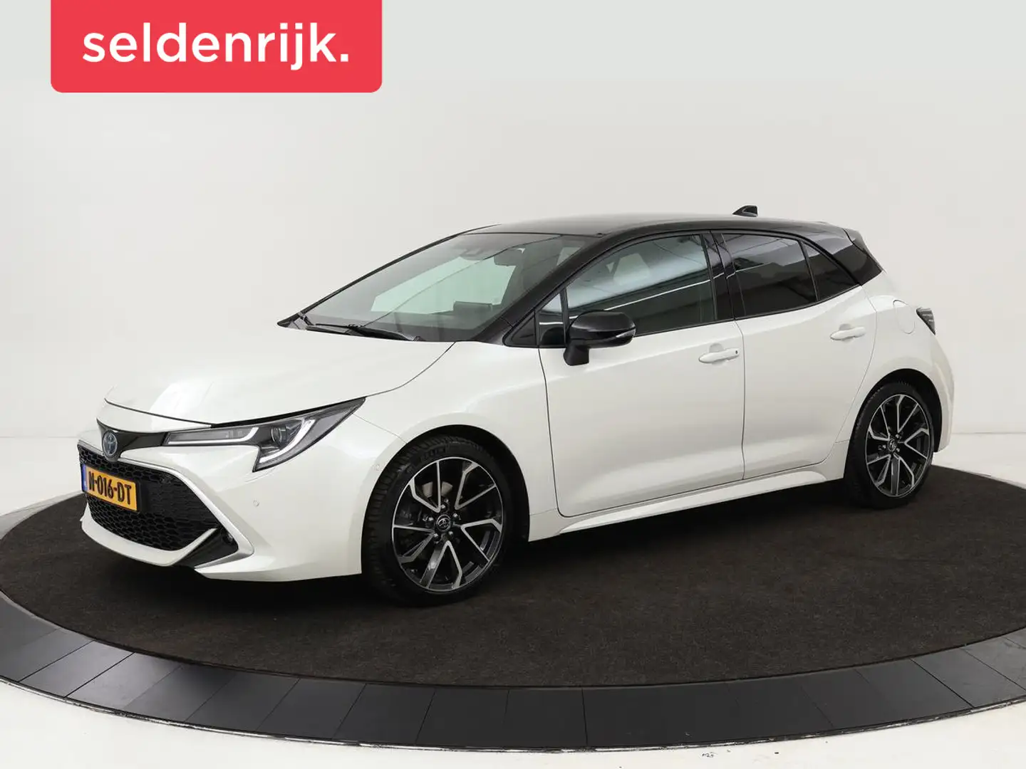 Toyota Corolla 2.0 Hybrid GR-Sport | Stoel & stuurverwarming | Ca Wit - 1