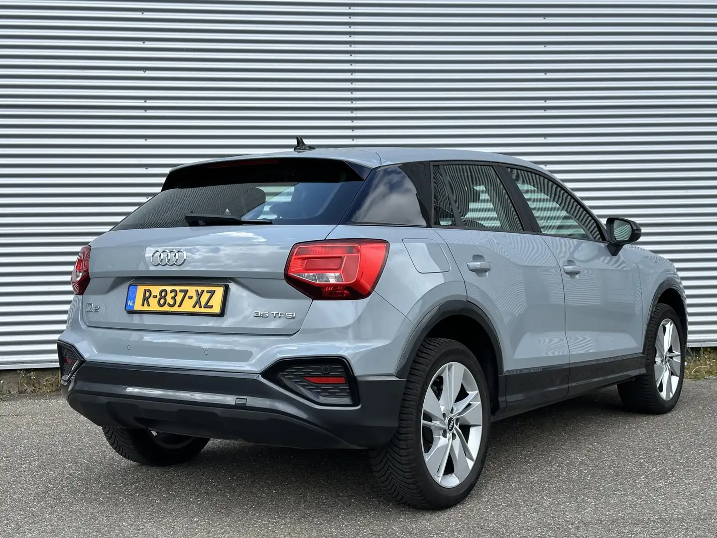 Audi Q2 35 TFSI Pro Line | Navigatie| Clima| Stoelverw.| Grijs - 2