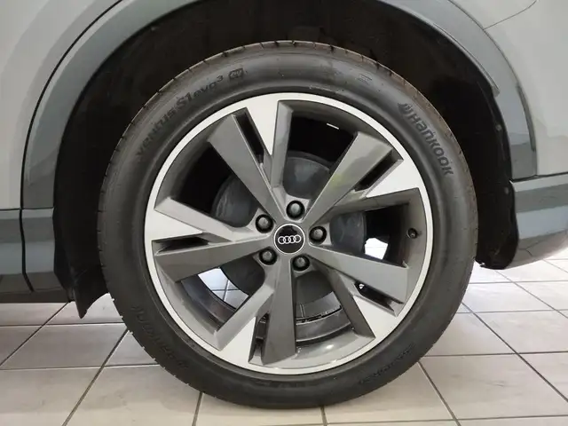 Audi Q4 E-Tron view 10