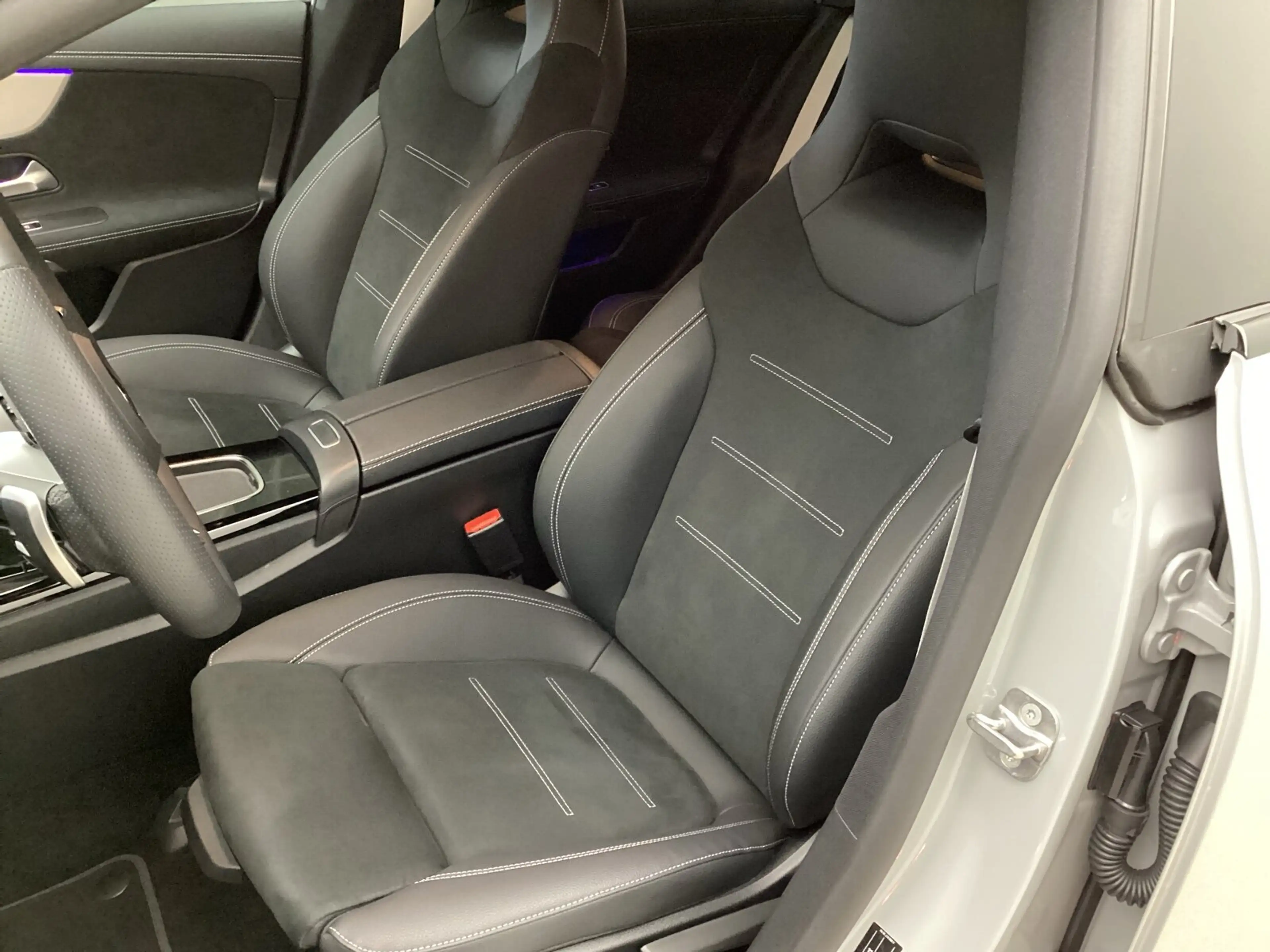 Mercedes-Benz CLA 220 CLA 220 d SB AMG Special Edition Night Distro Navi — photo 10