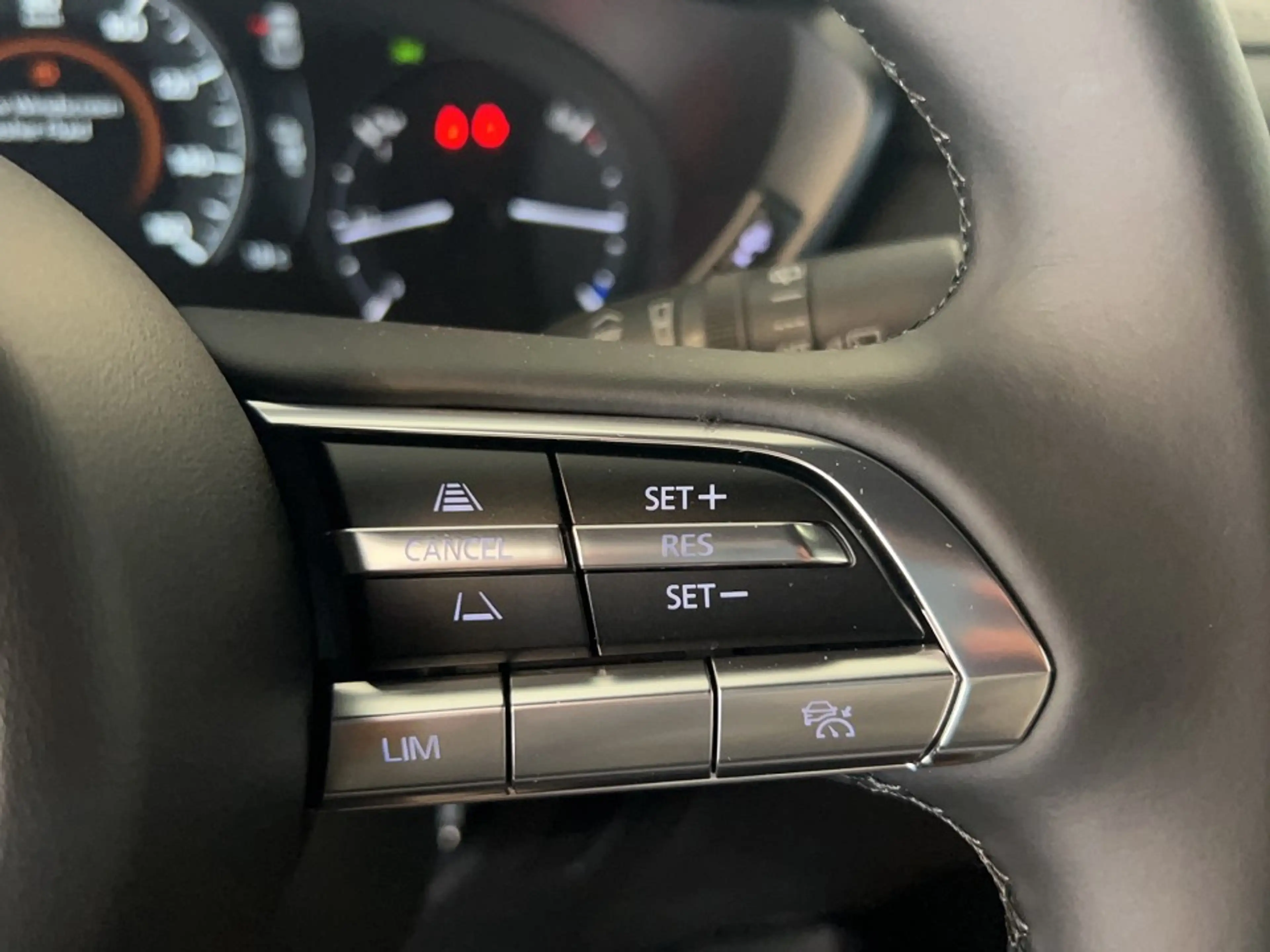 Mazda MX-30 35,5 kWh e-SKYACTIV EV 145 PS — photo 13