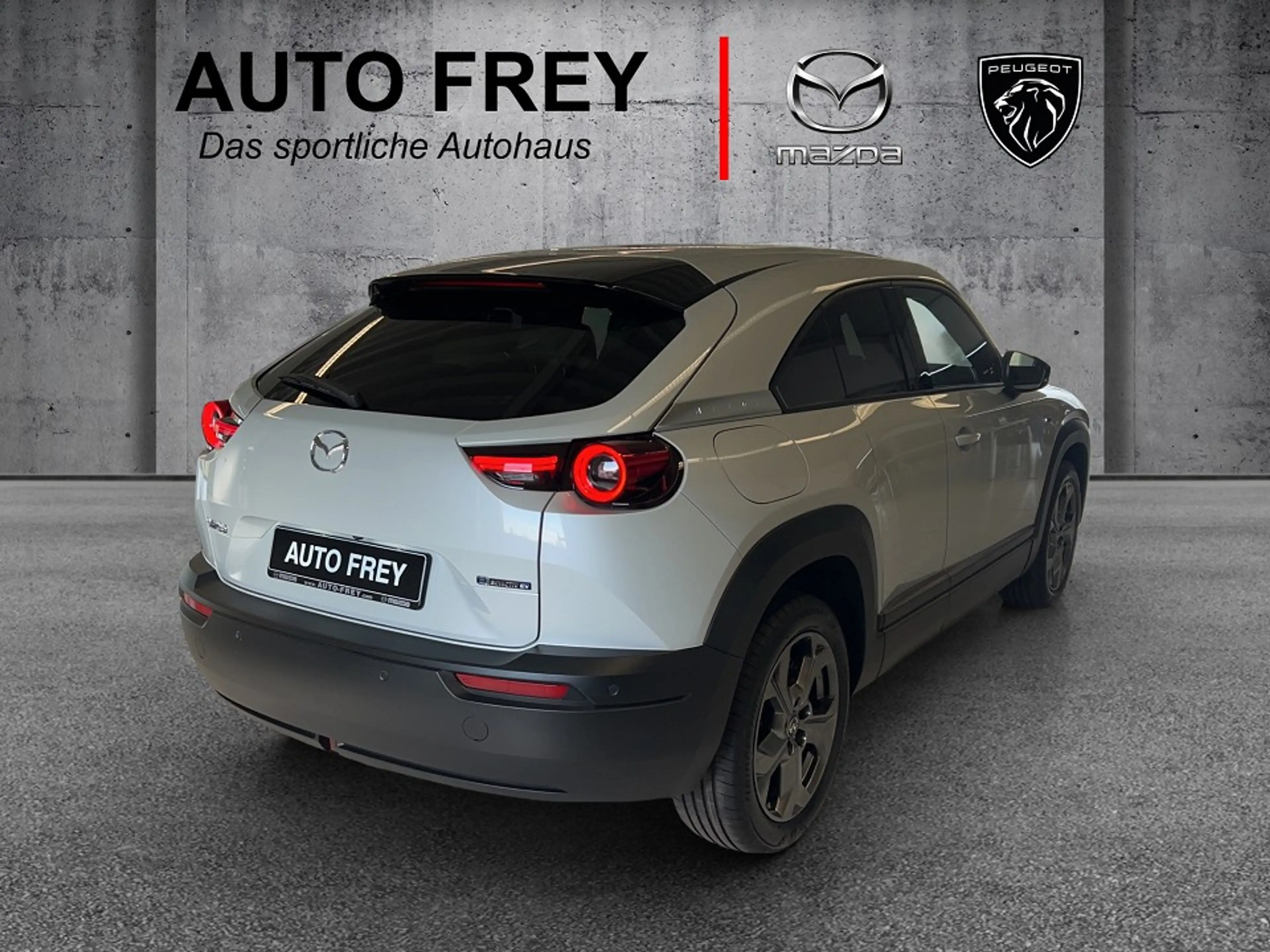Mazda MX-30 35,5 kWh e-SKYACTIV EV 145 PS — photo 3