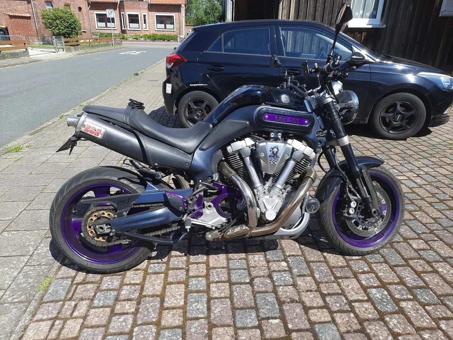 Yamaha MT-01 Negro - 1
