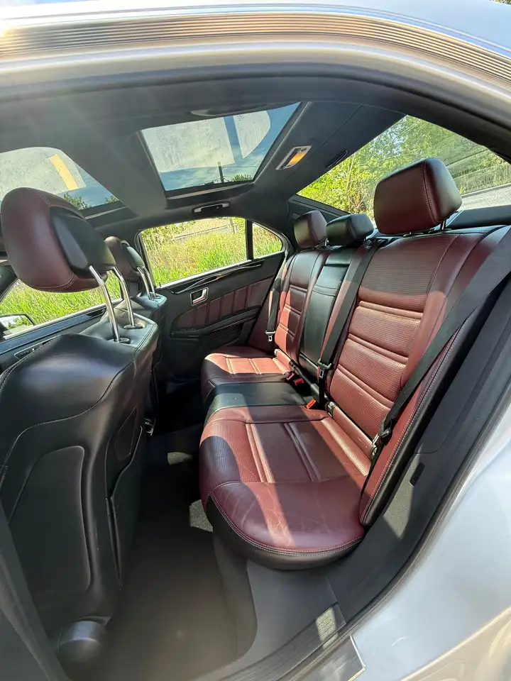 Mercedes-Benz E-Class fotografie Mercedes-Benz E-Class