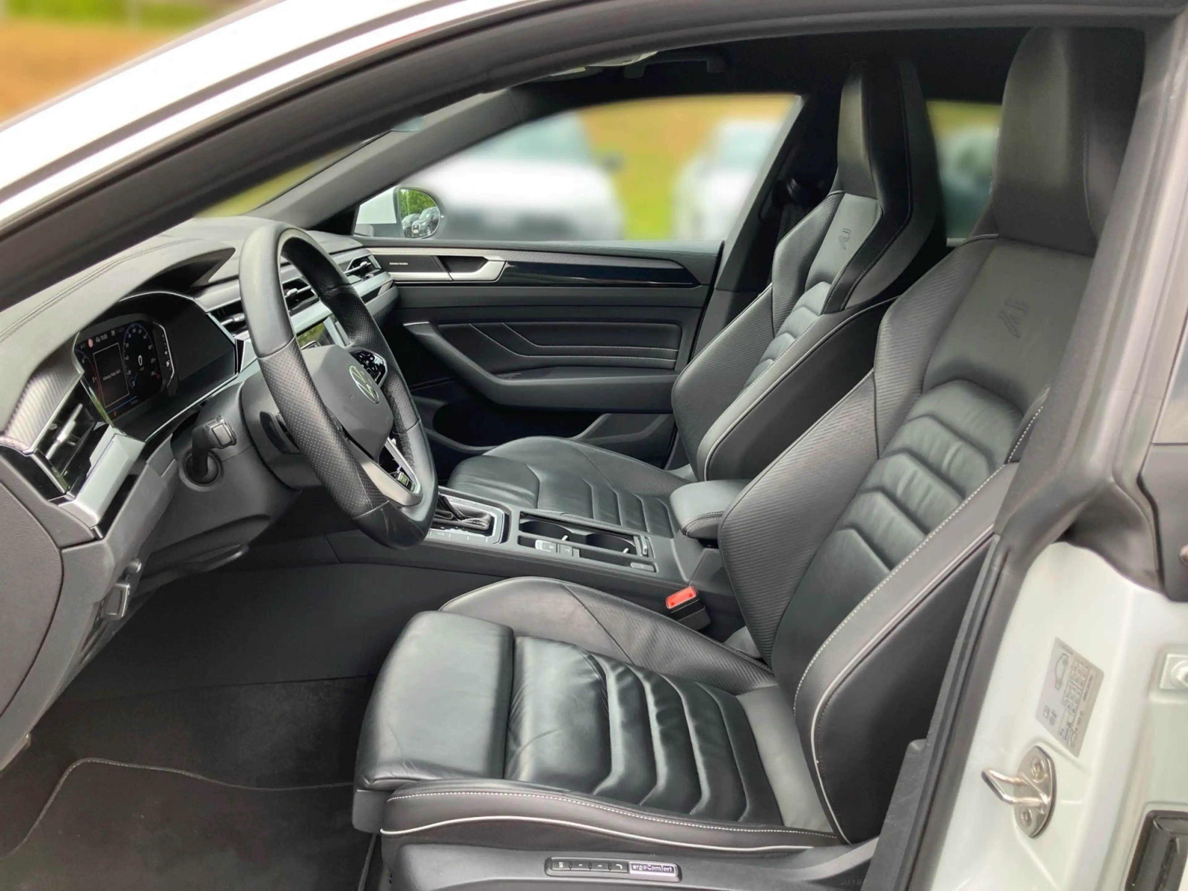 Volkswagen Arteon R-Line 2.0 TDI DSG / HuD — photo 14