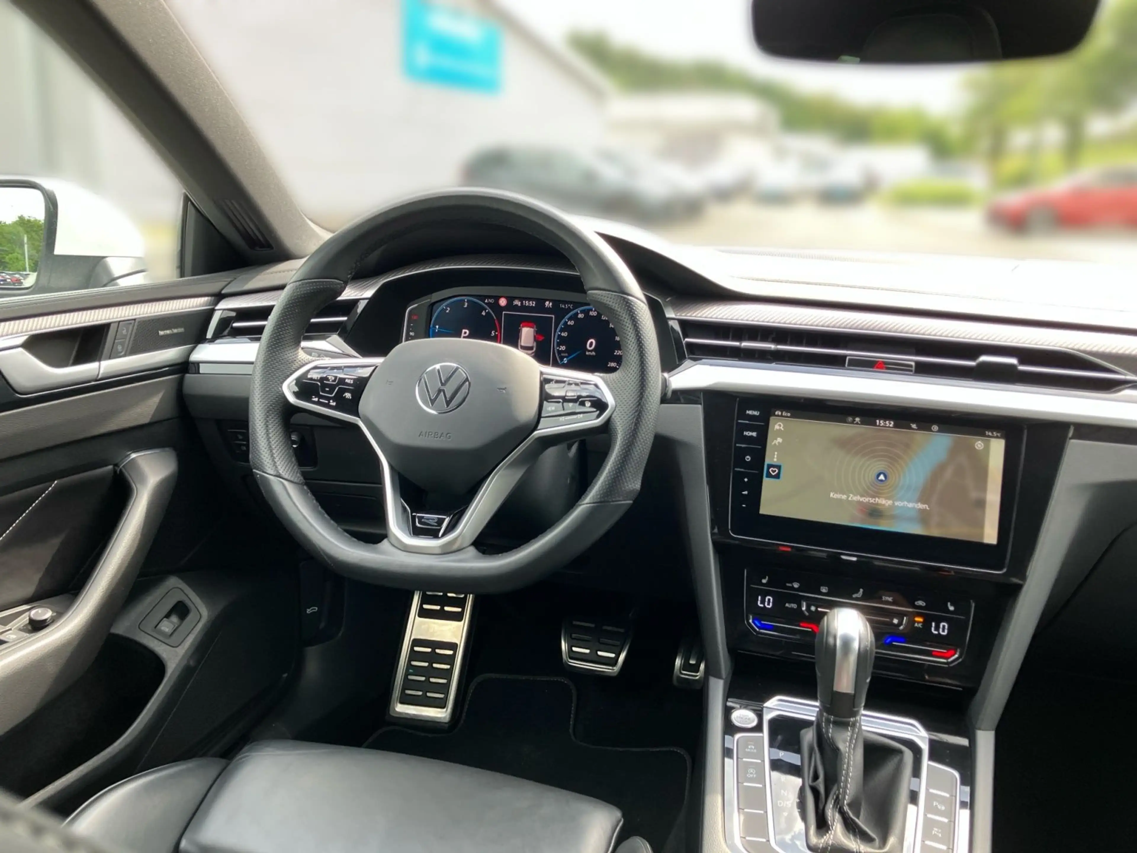 Volkswagen Arteon R-Line 2.0 TDI DSG / HuD — photo 11
