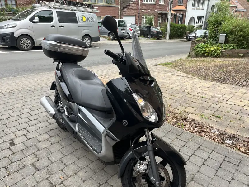 Yamaha XMAX 250 - foto 3
